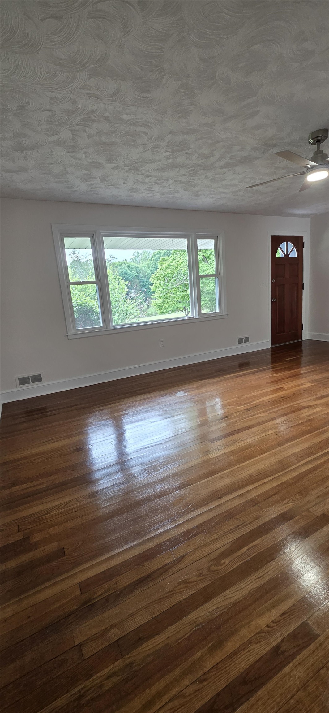 191 Pershing Property Photo 7