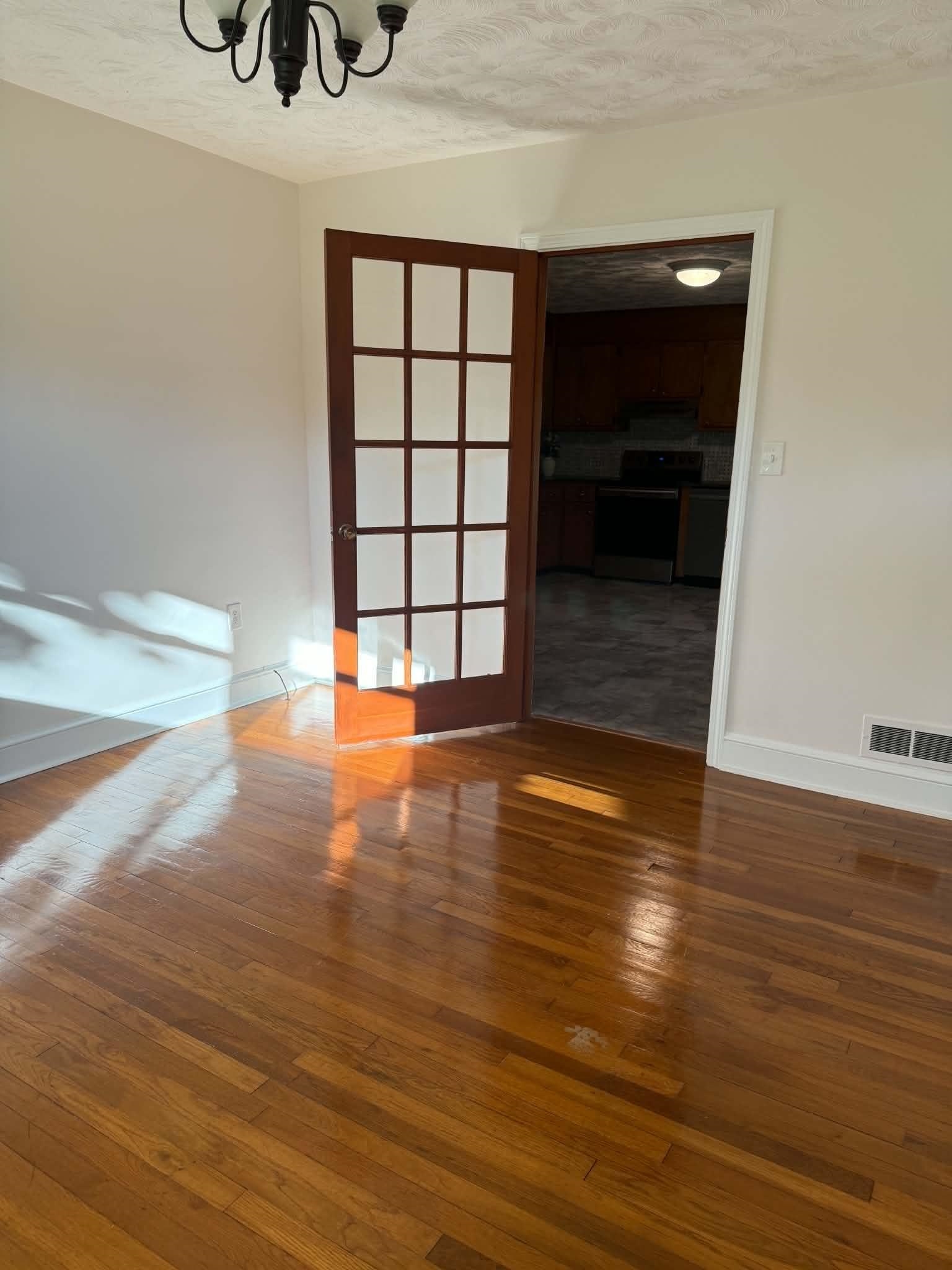 191 Pershing Property Photo 11