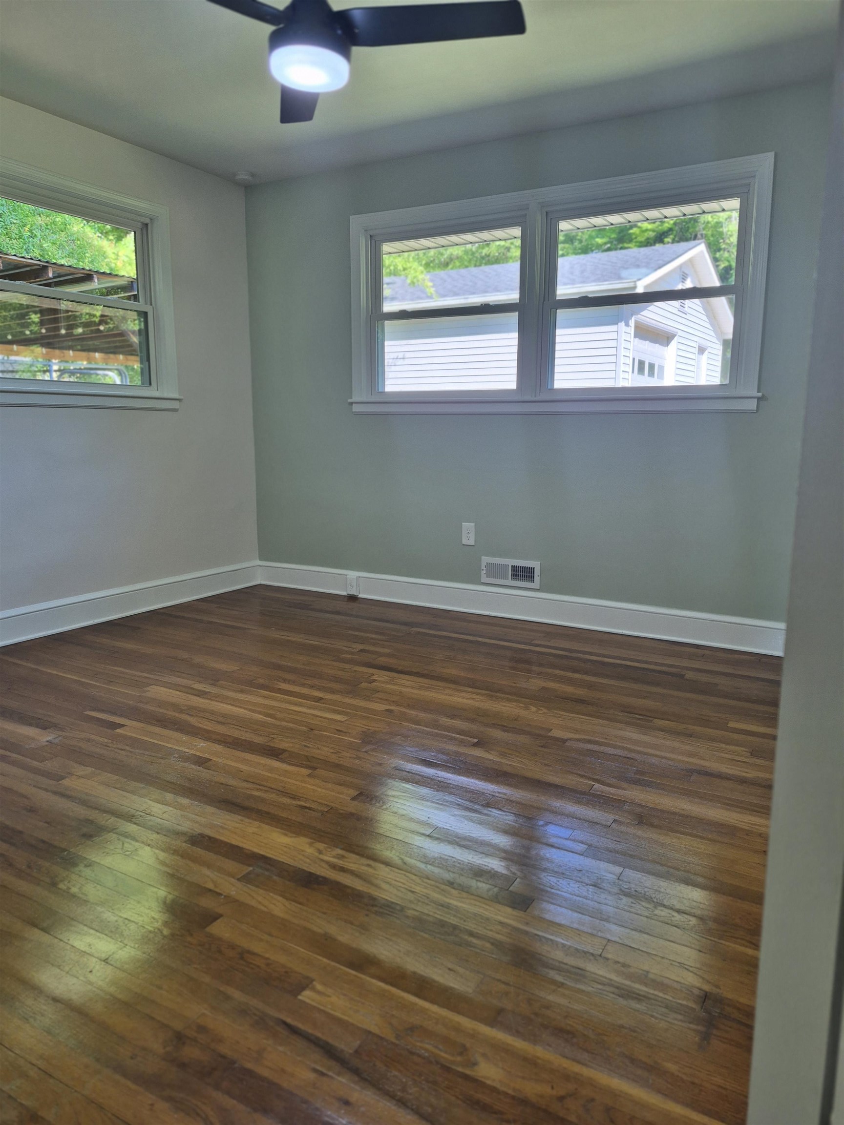 191 Pershing Property Photo 19