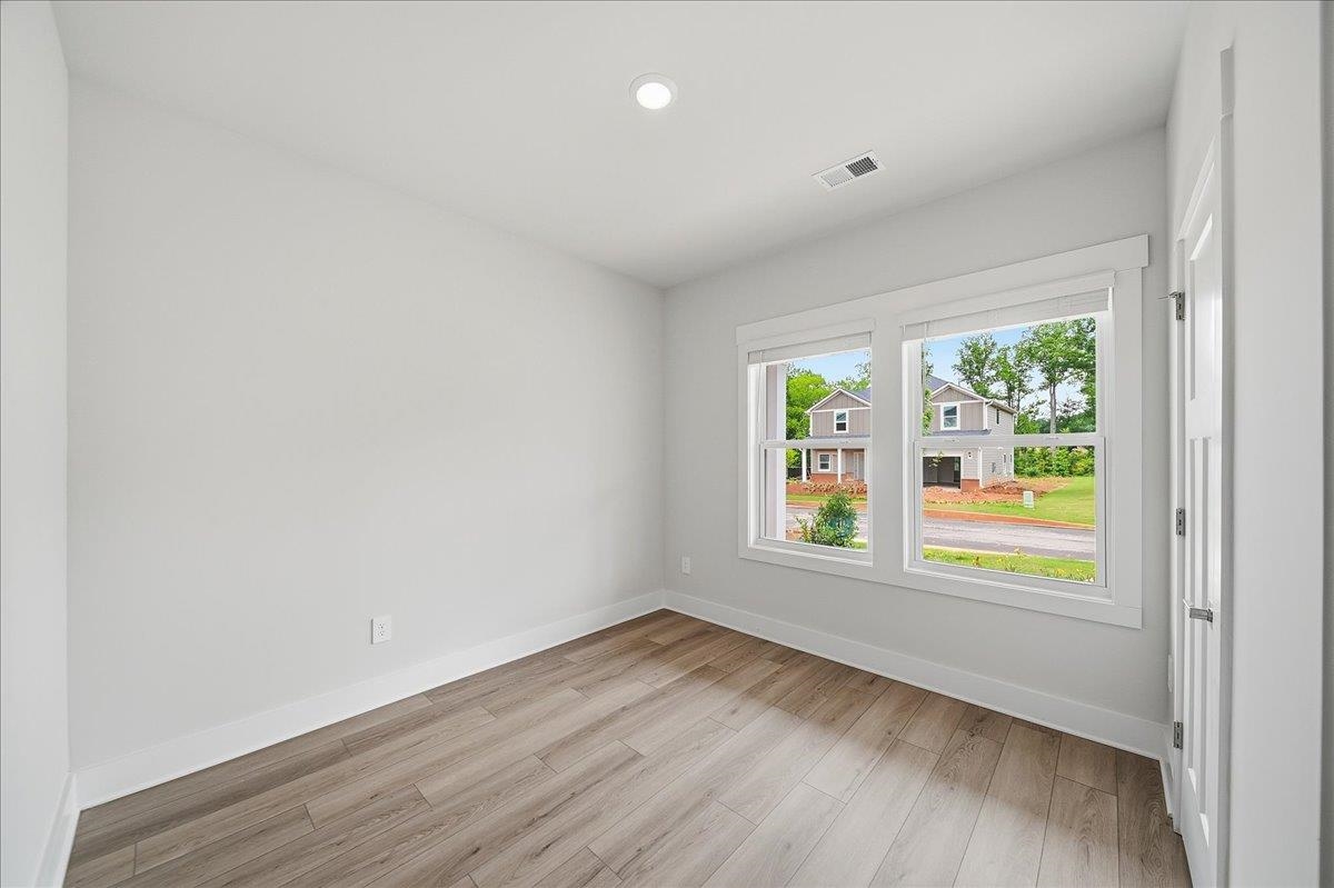 349 Allingham Road Property Photo 8