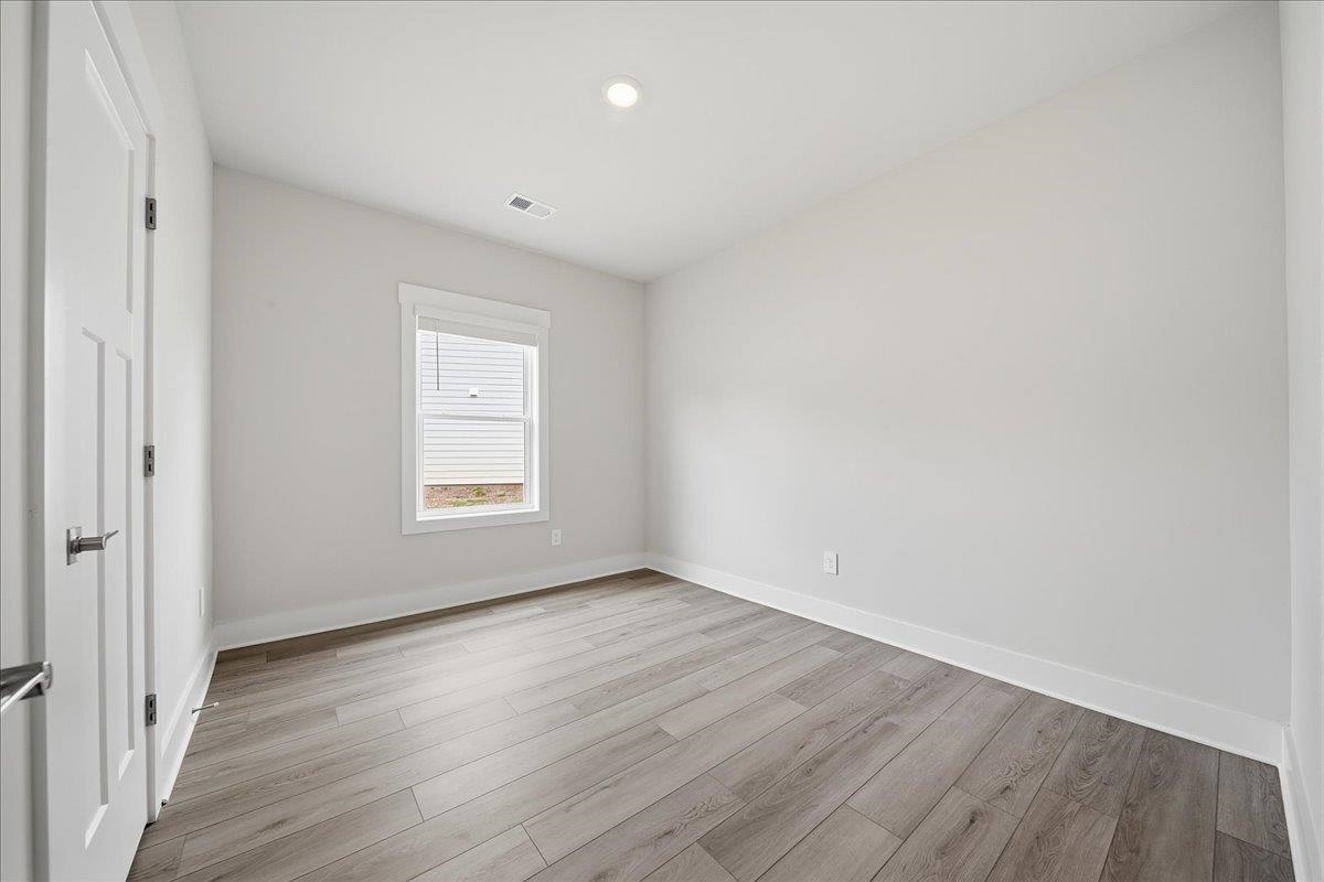 349 Allingham Road Property Photo 11