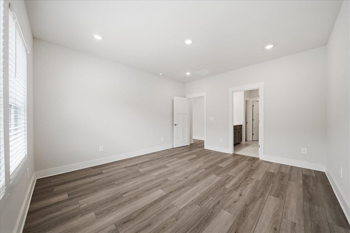 349 Allingham Road Property Photo 23
