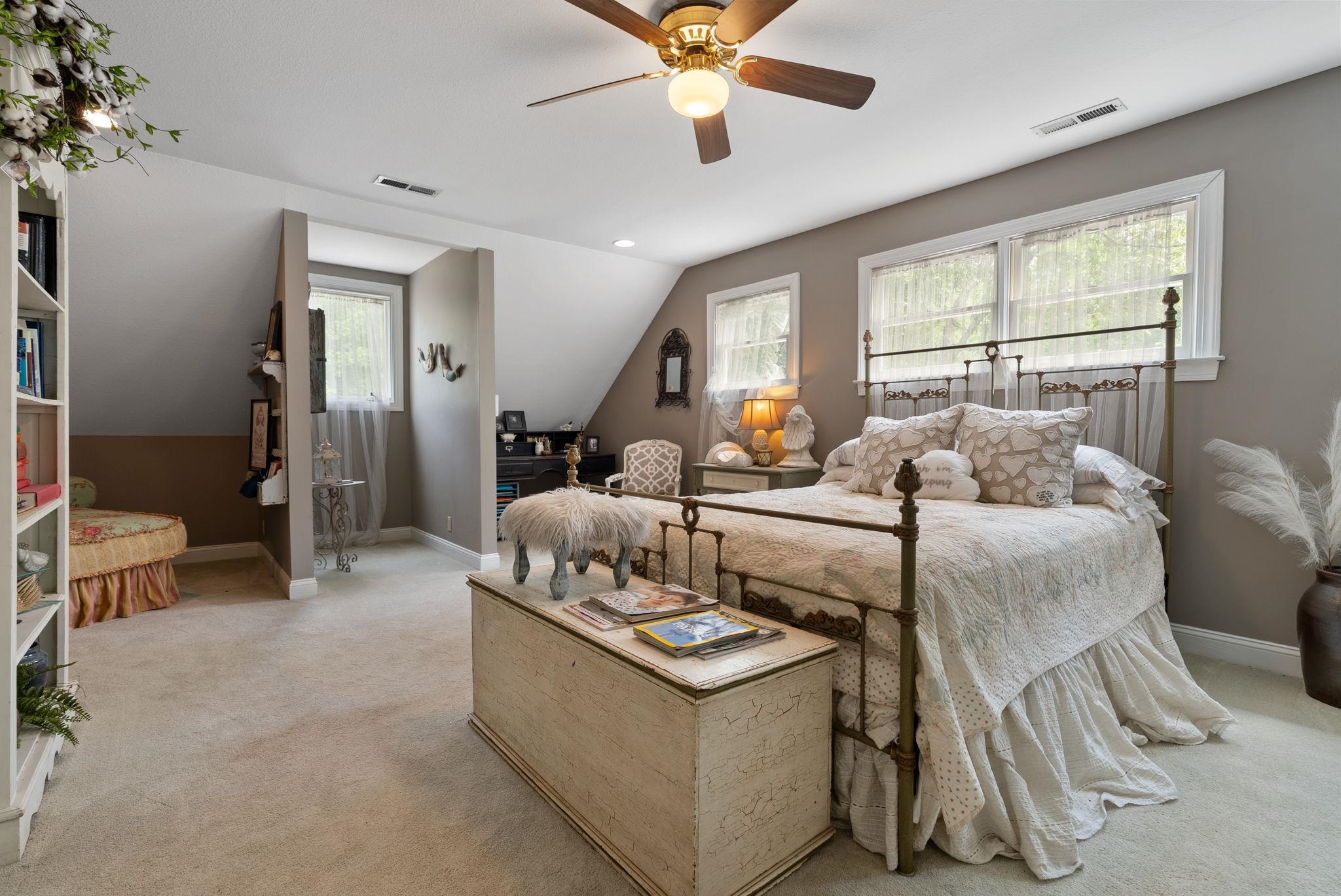 175 Green Hills Road Property Photo 30