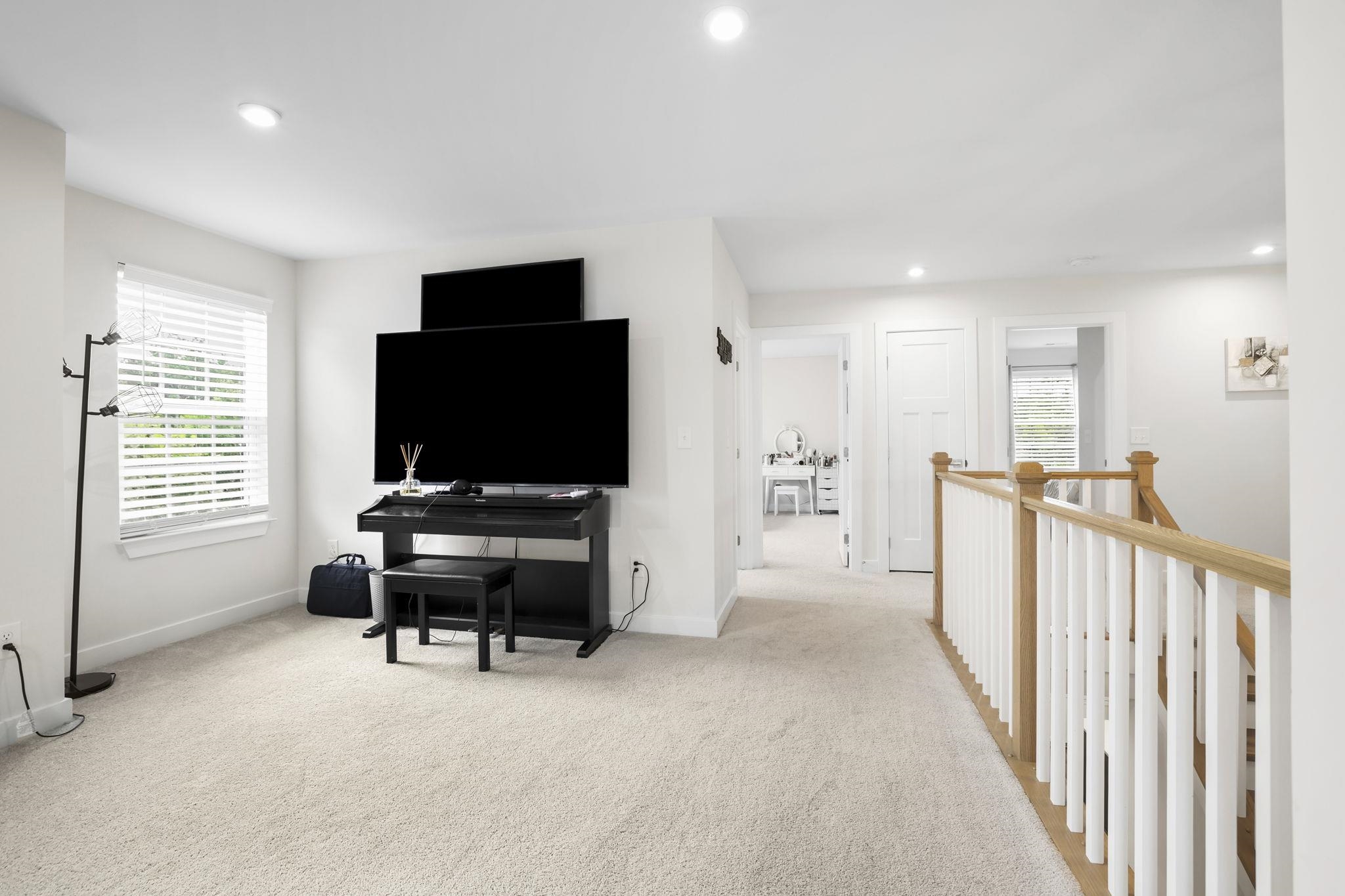 1688 Burtonwood Drive Property Photo 29