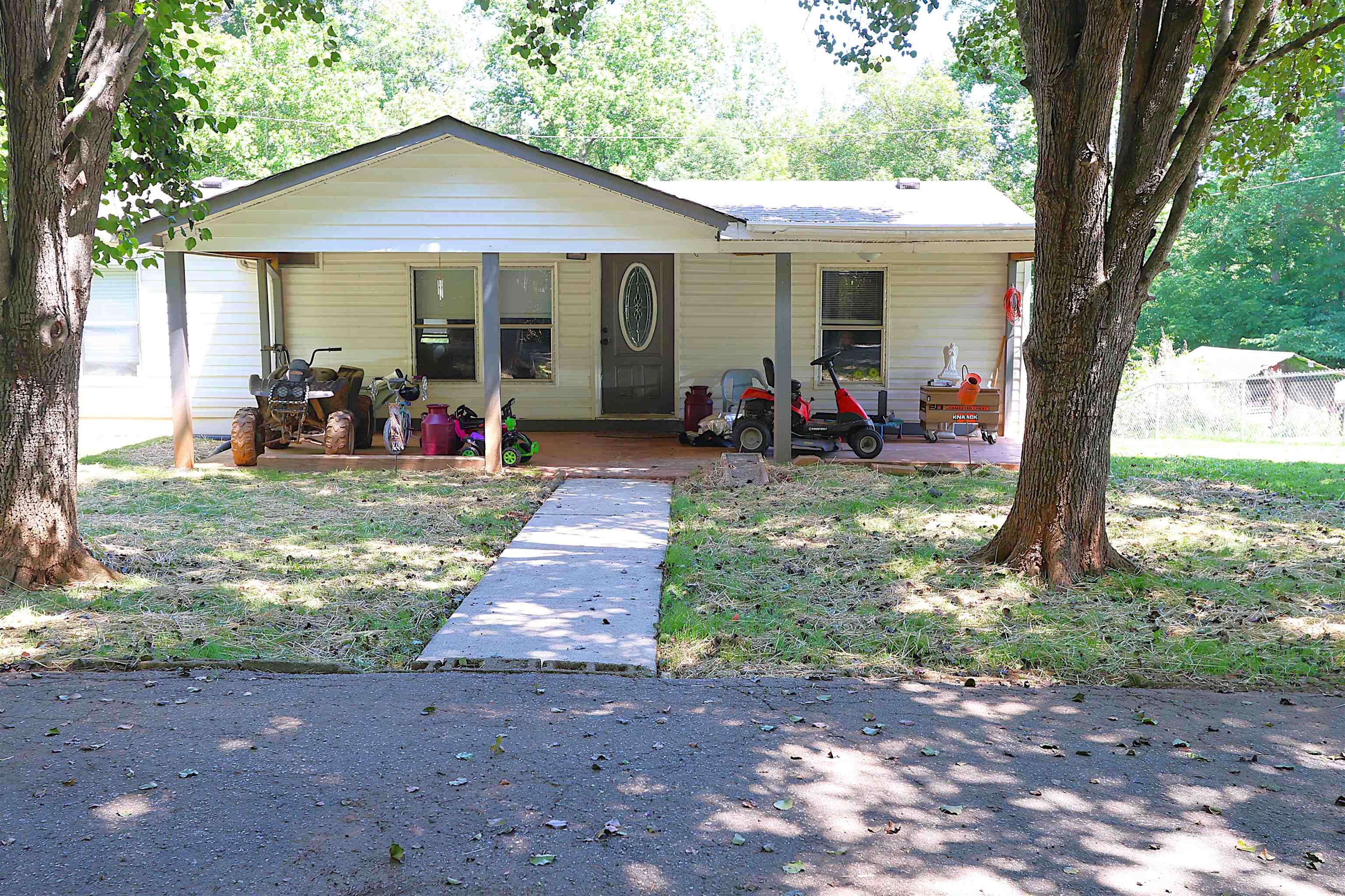 251 Crenshaw Road Property Photo 5