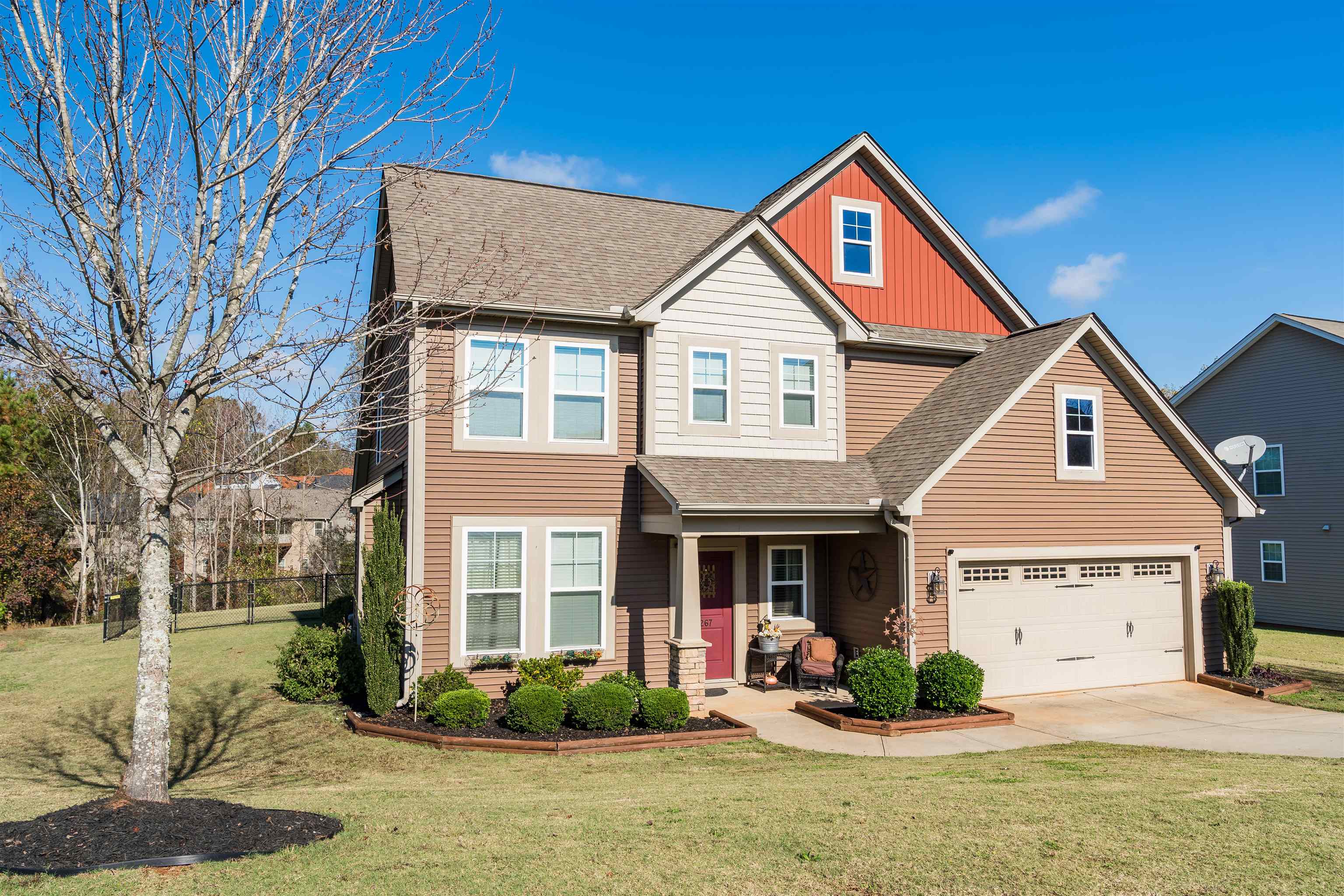 267 Castleton Circle Property Photo 1