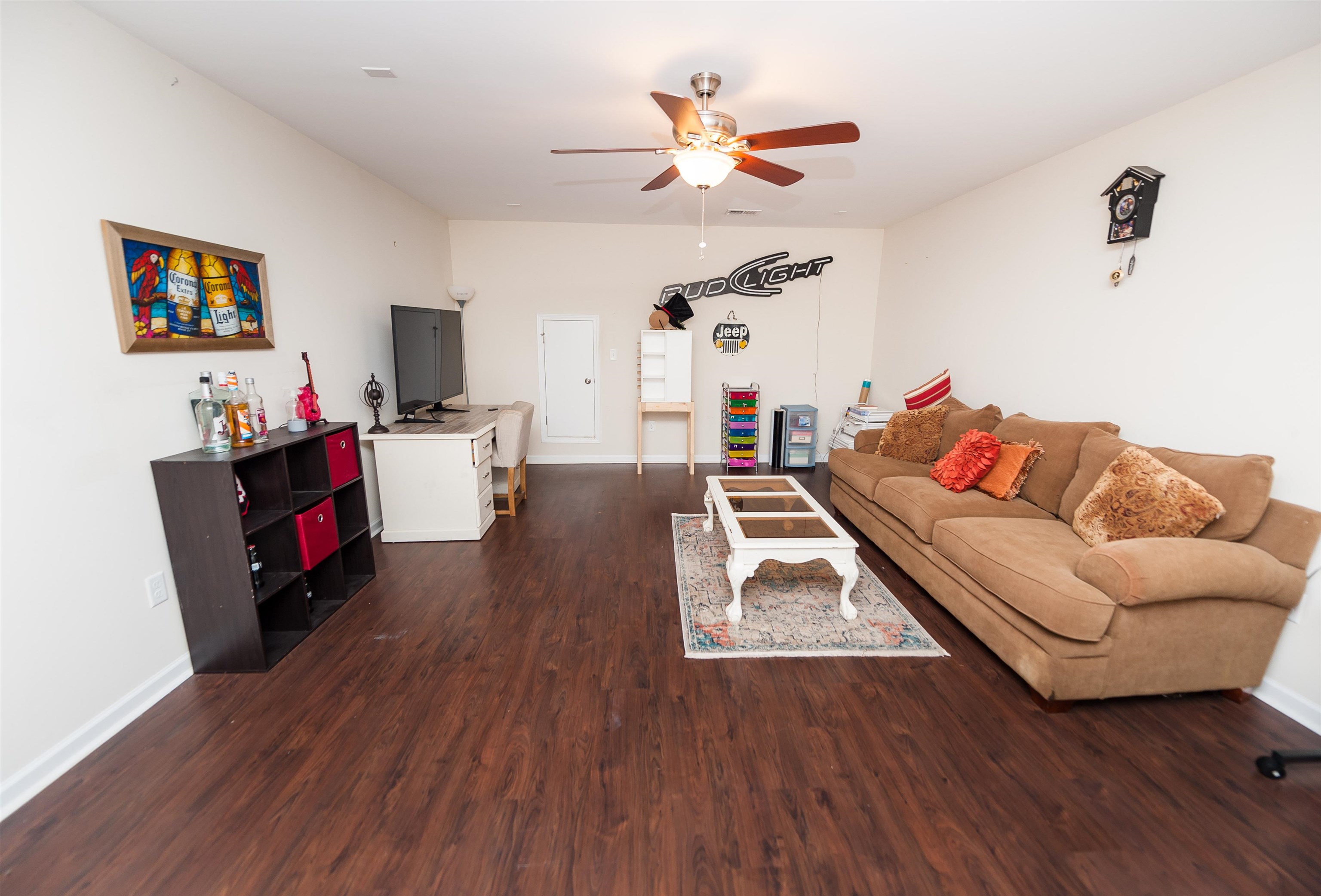267 Castleton Circle Property Photo 15