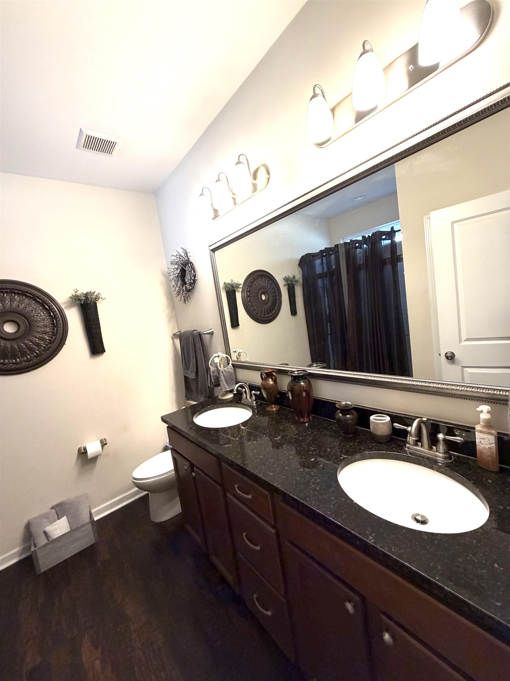 267 Castleton Circle Property Photo 17