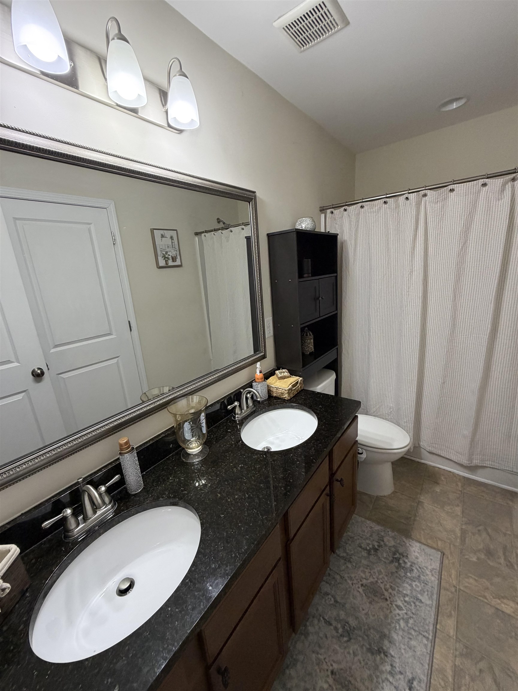 267 Castleton Circle Property Photo 18