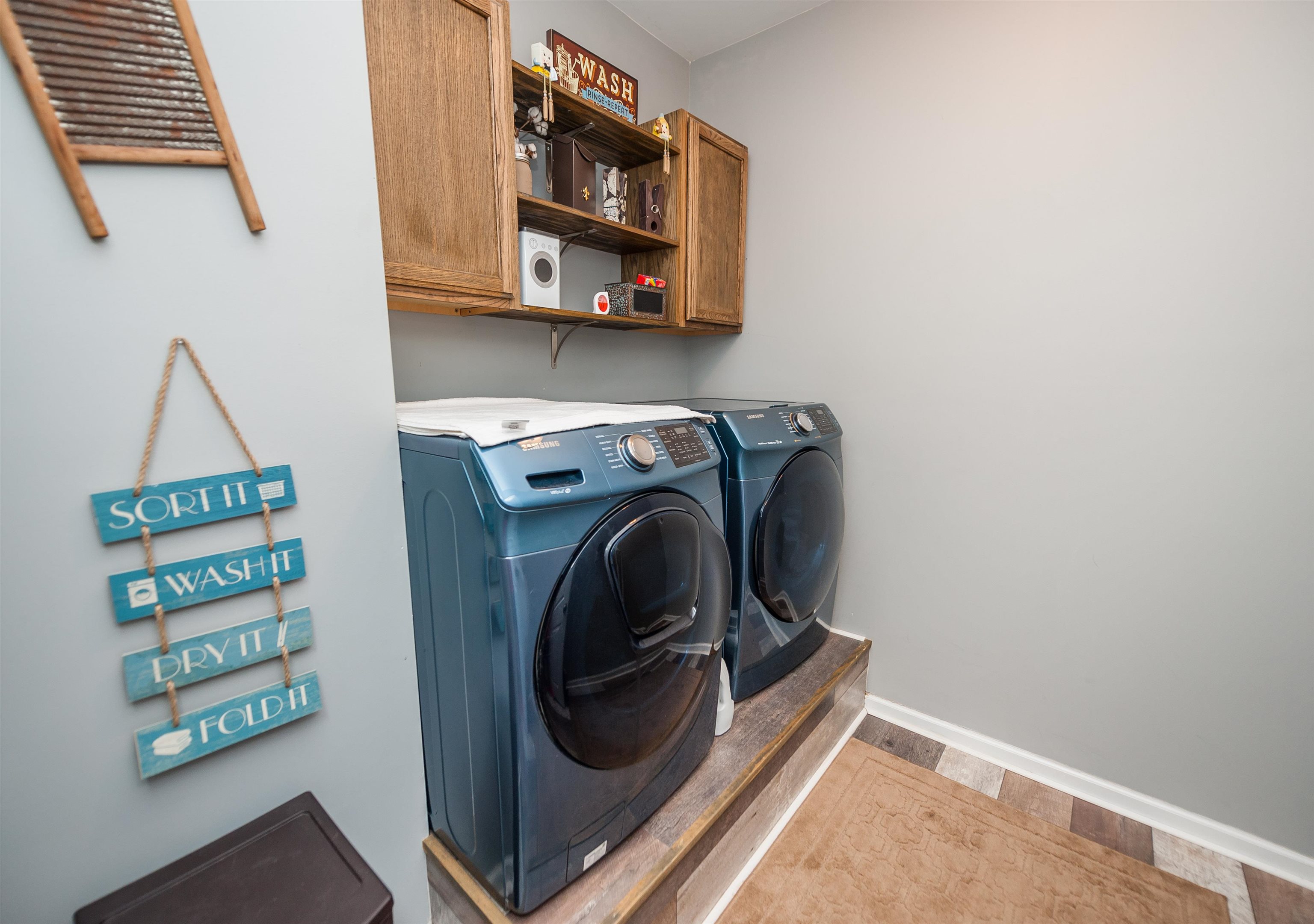 267 Castleton Circle Property Photo 25