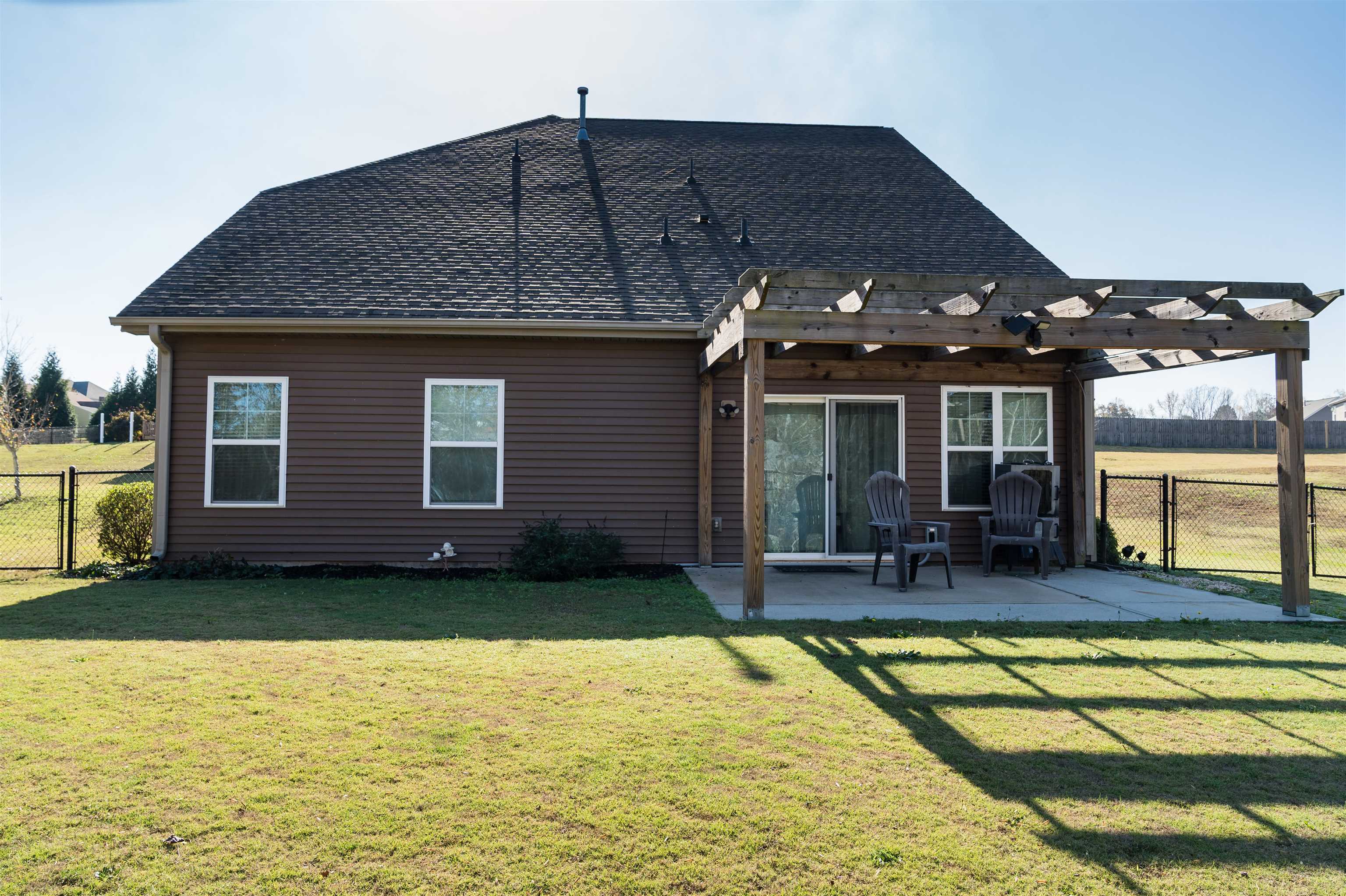 267 Castleton Circle Property Photo 37