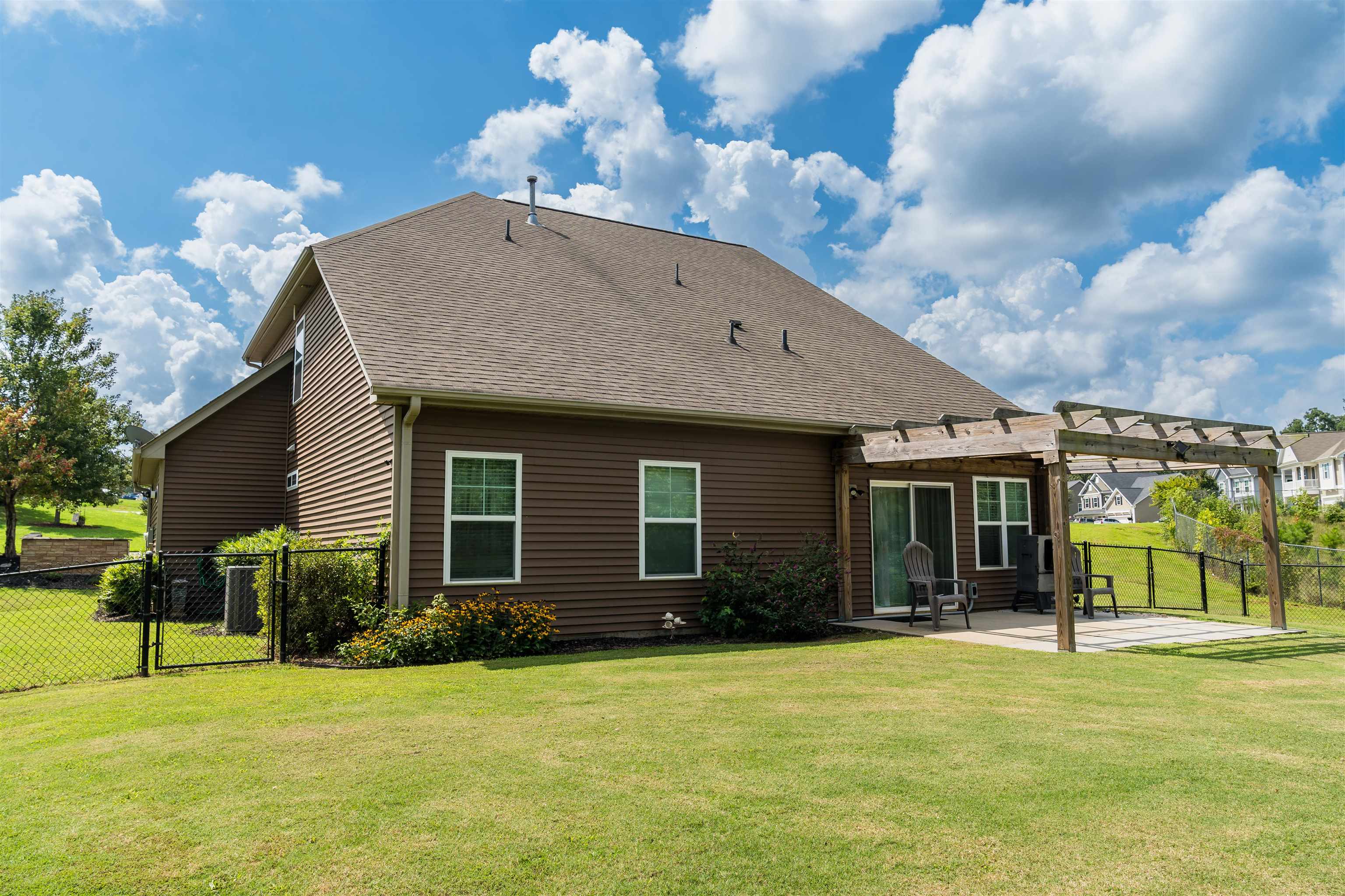 267 Castleton Circle Property Photo 44