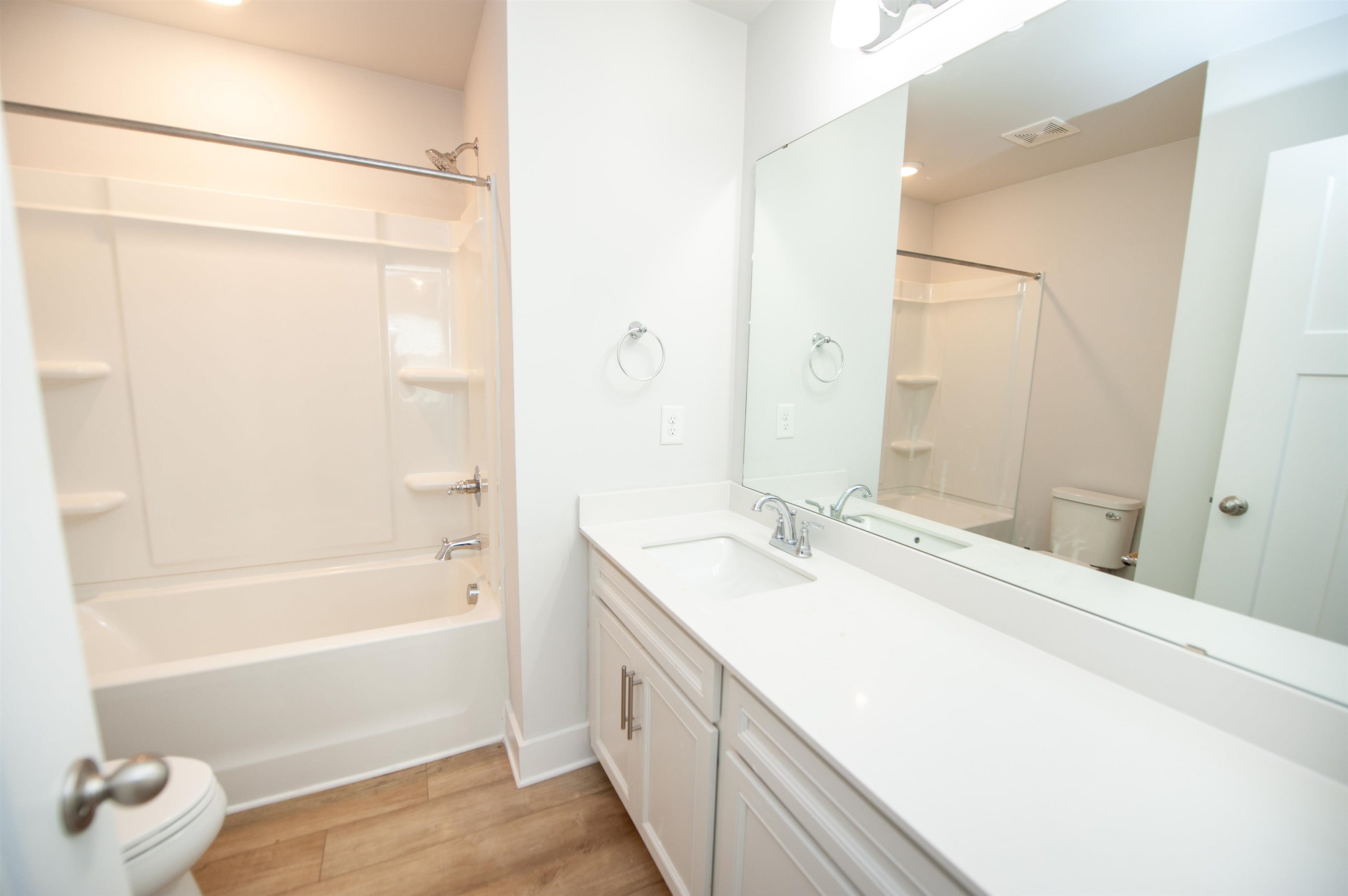 1536 Rivermeade Drive Property Photo 19
