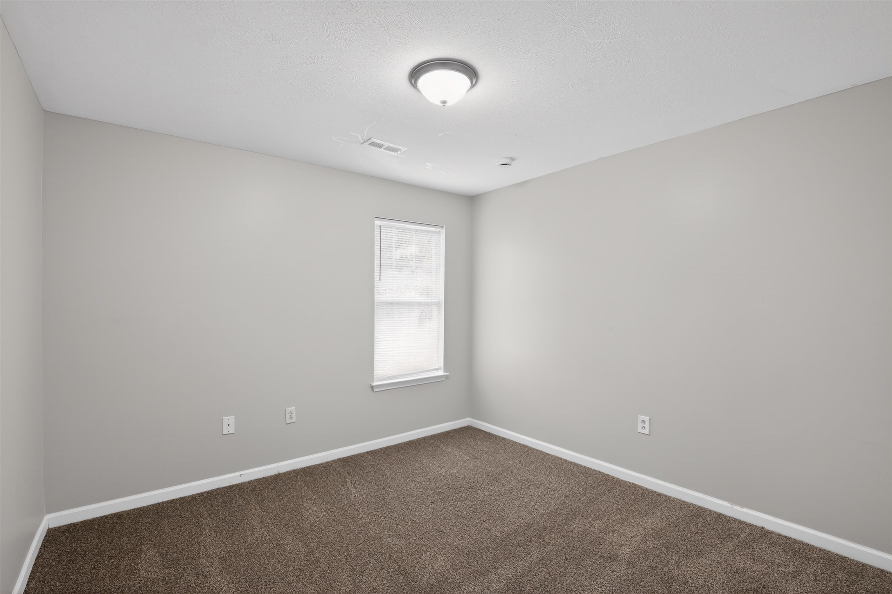 1869 Tamara Way Property Photo 17
