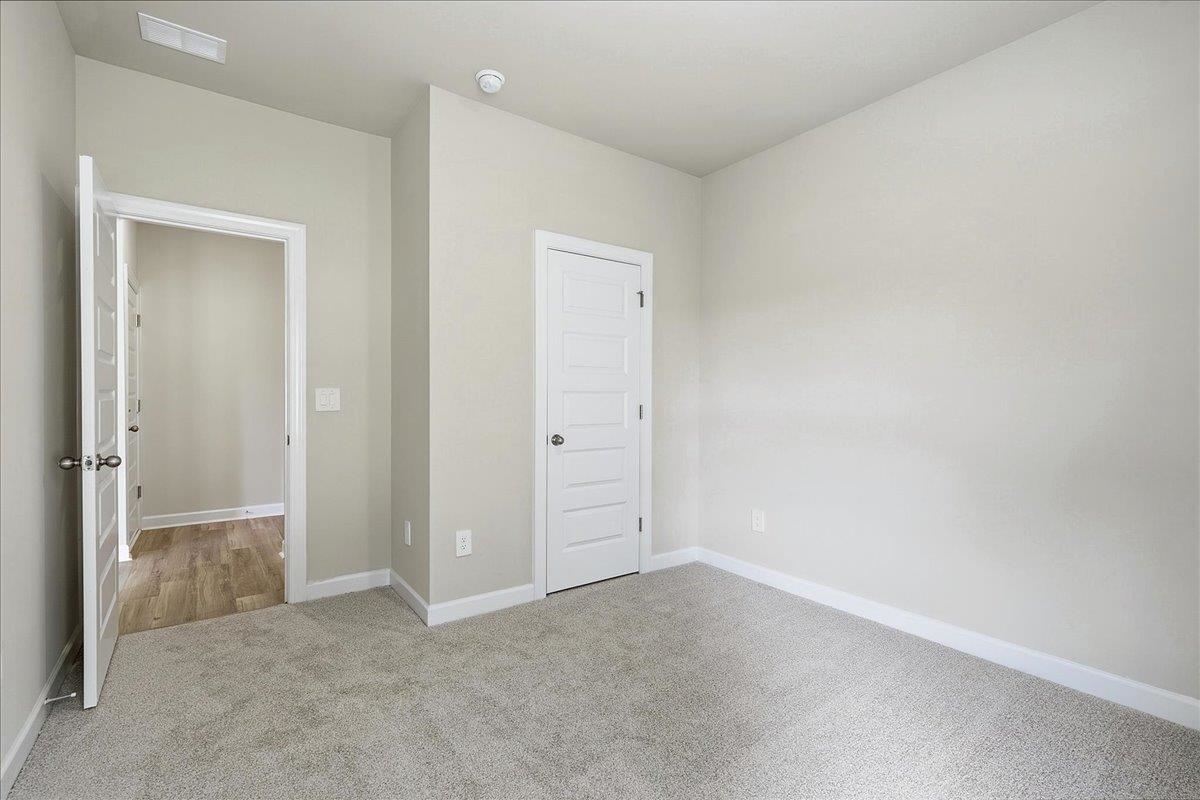 914 Rising Oak Court Property Photo 15