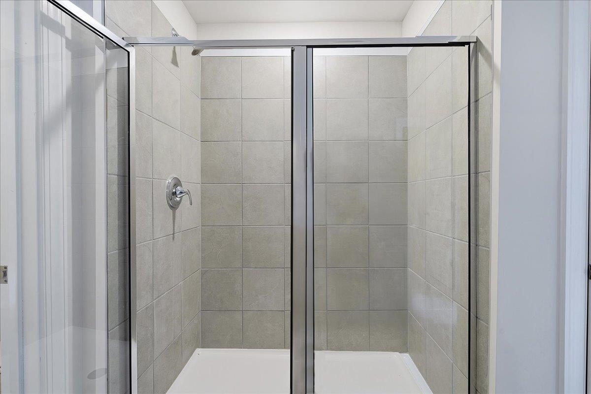 914 Rising Oak Court Property Photo 22