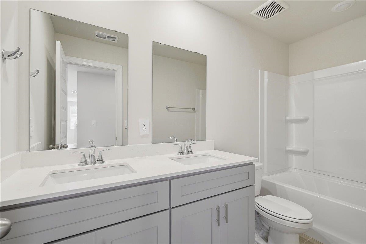 914 Rising Oak Court Property Photo 26