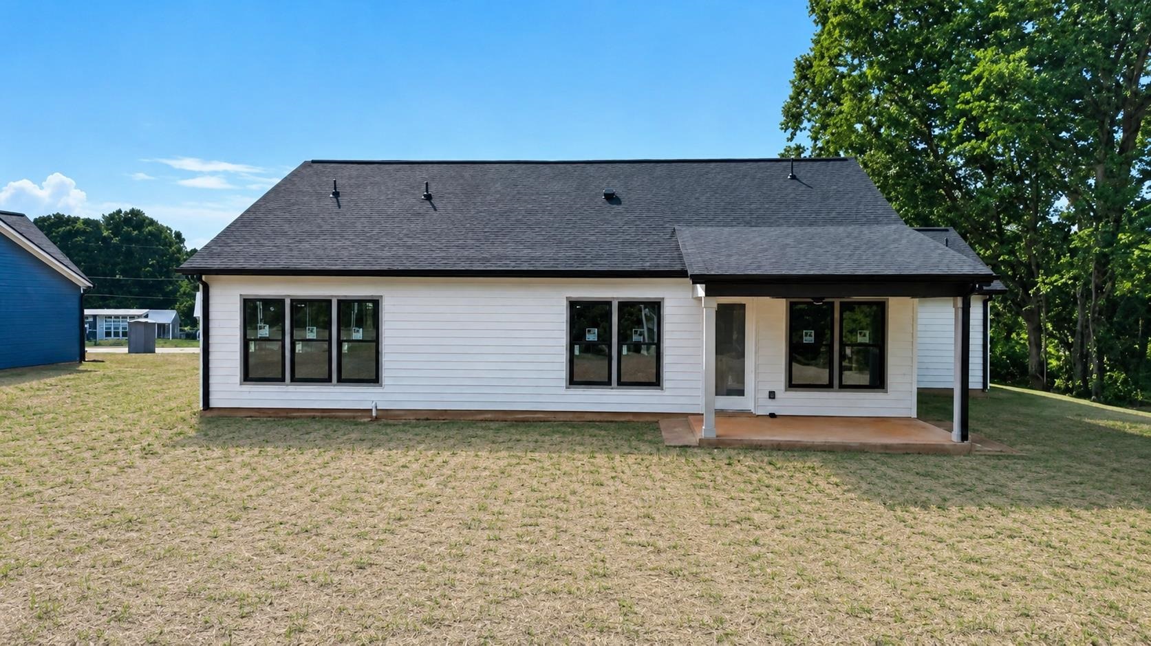 234 Sand Clay Road Property Photo 2