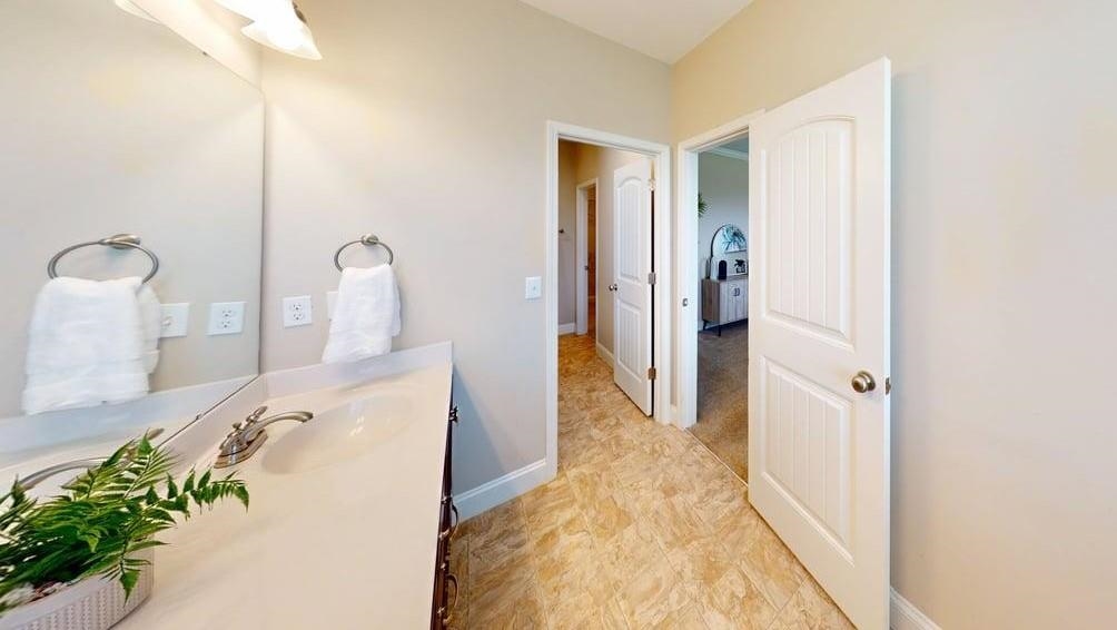 210 Claridge Way Property Photo 20