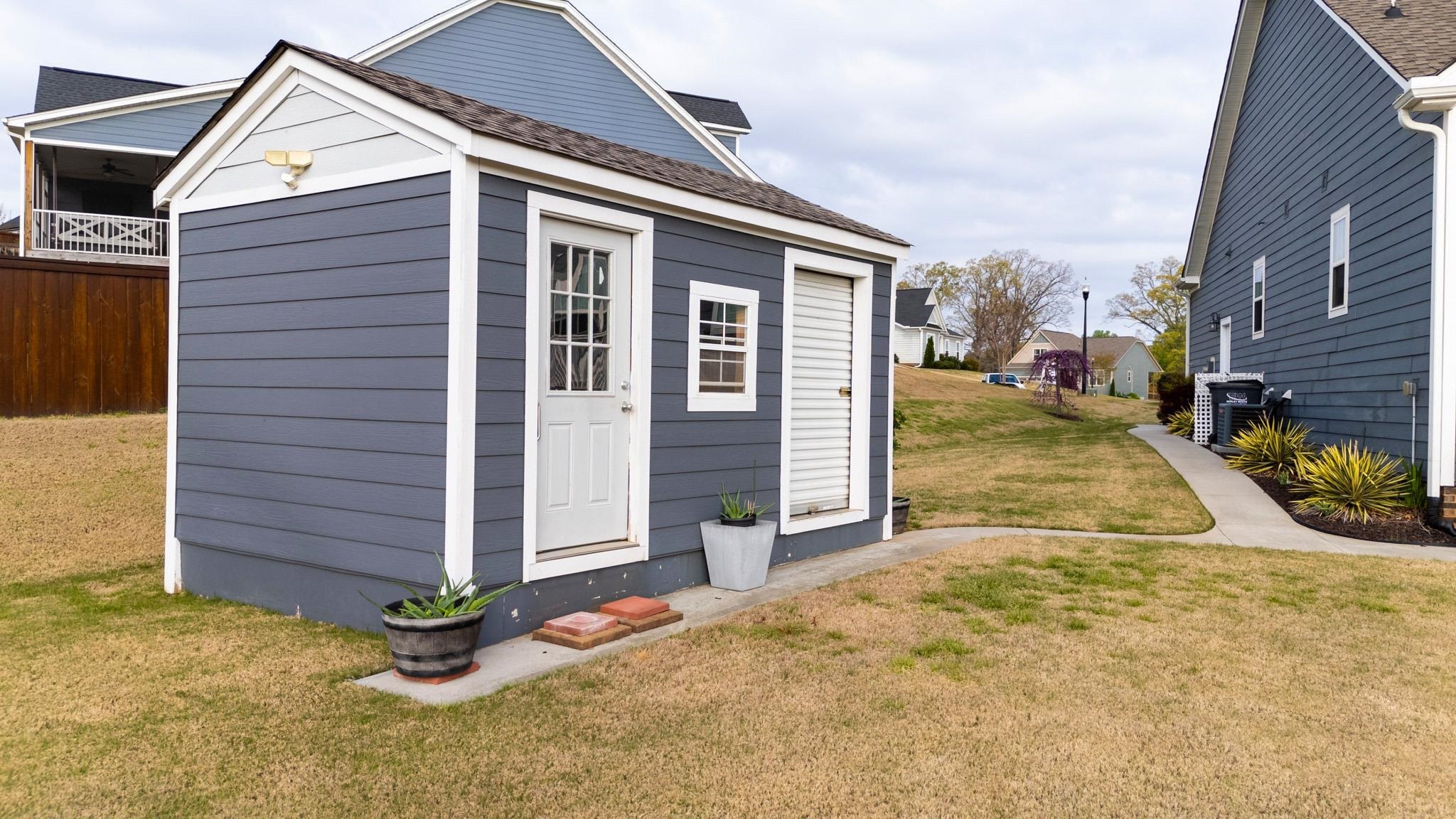 210 Claridge Way Property Photo 43