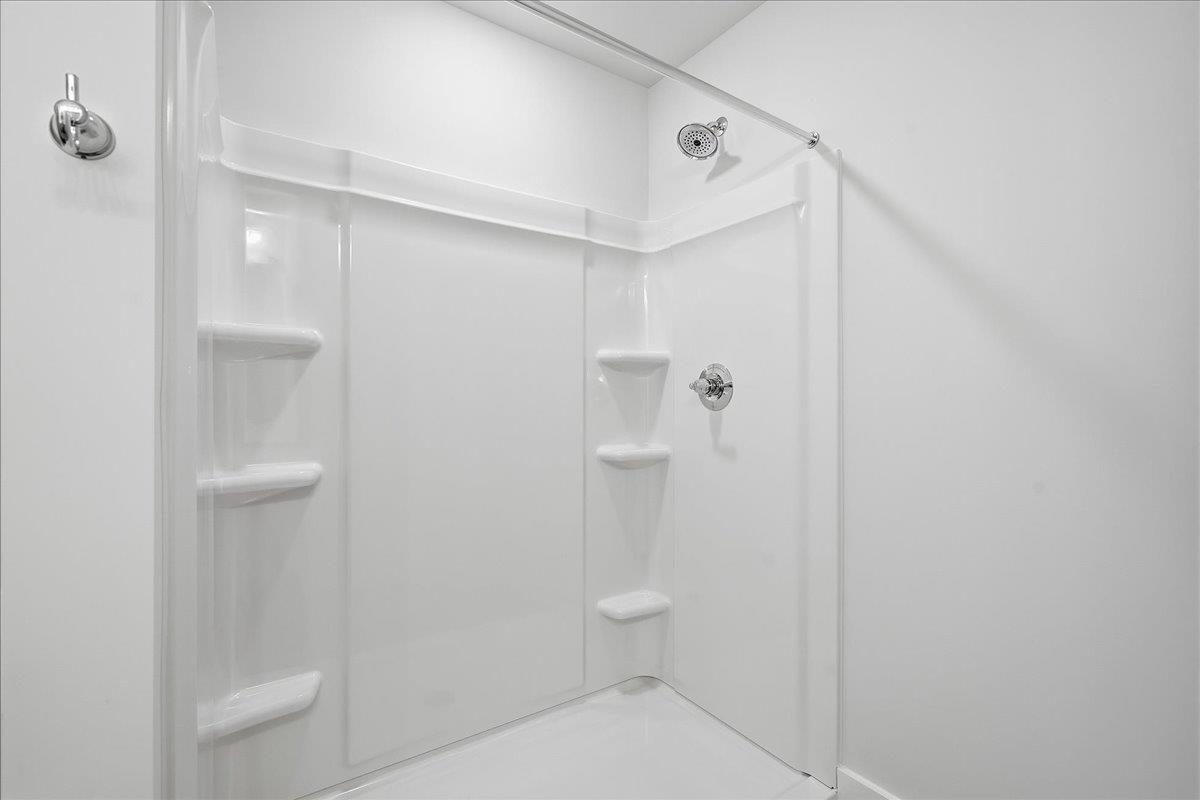 266 Telluride Way Property Photo 23