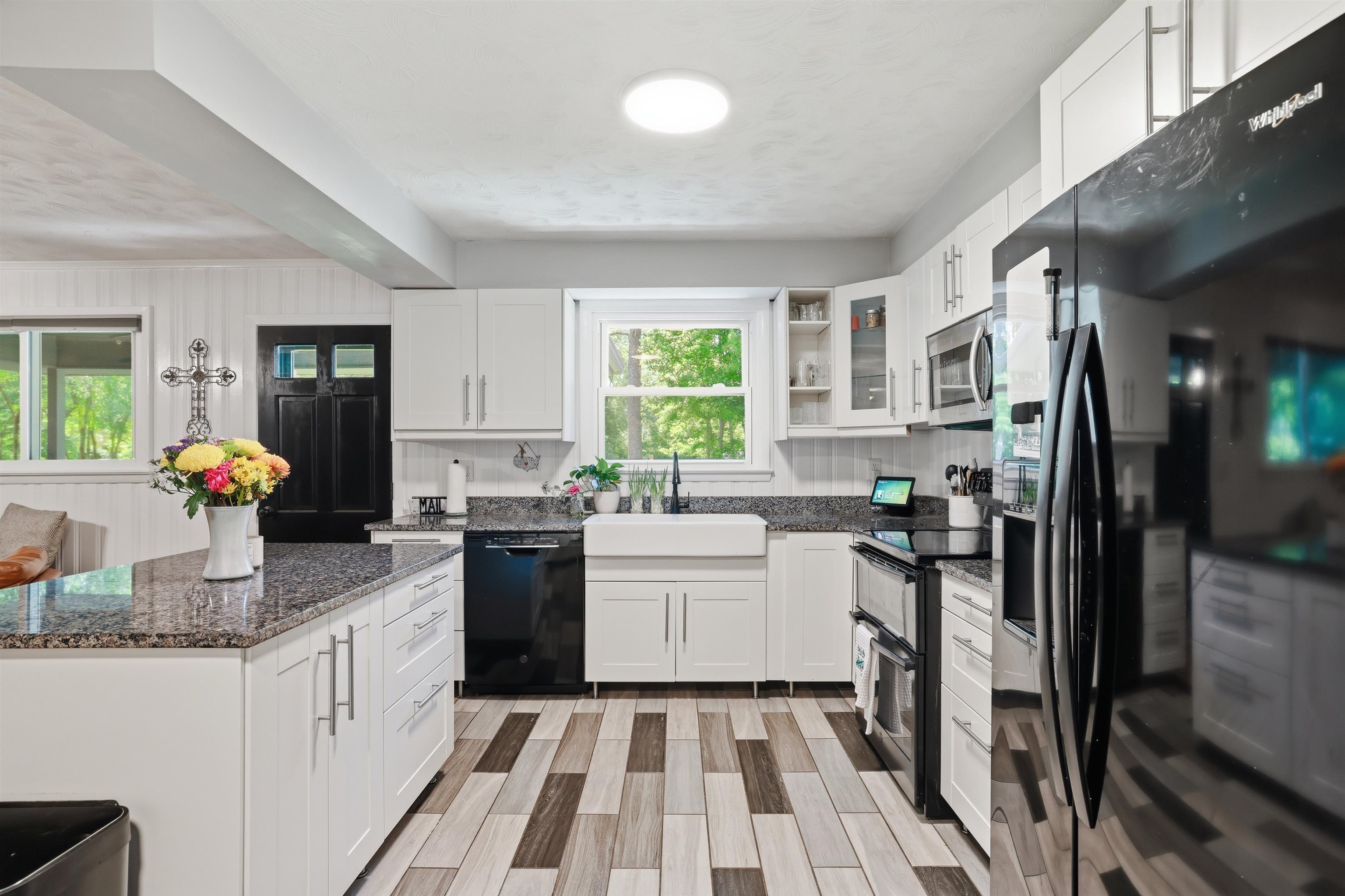 2333 Country Club Road Property Photo 14