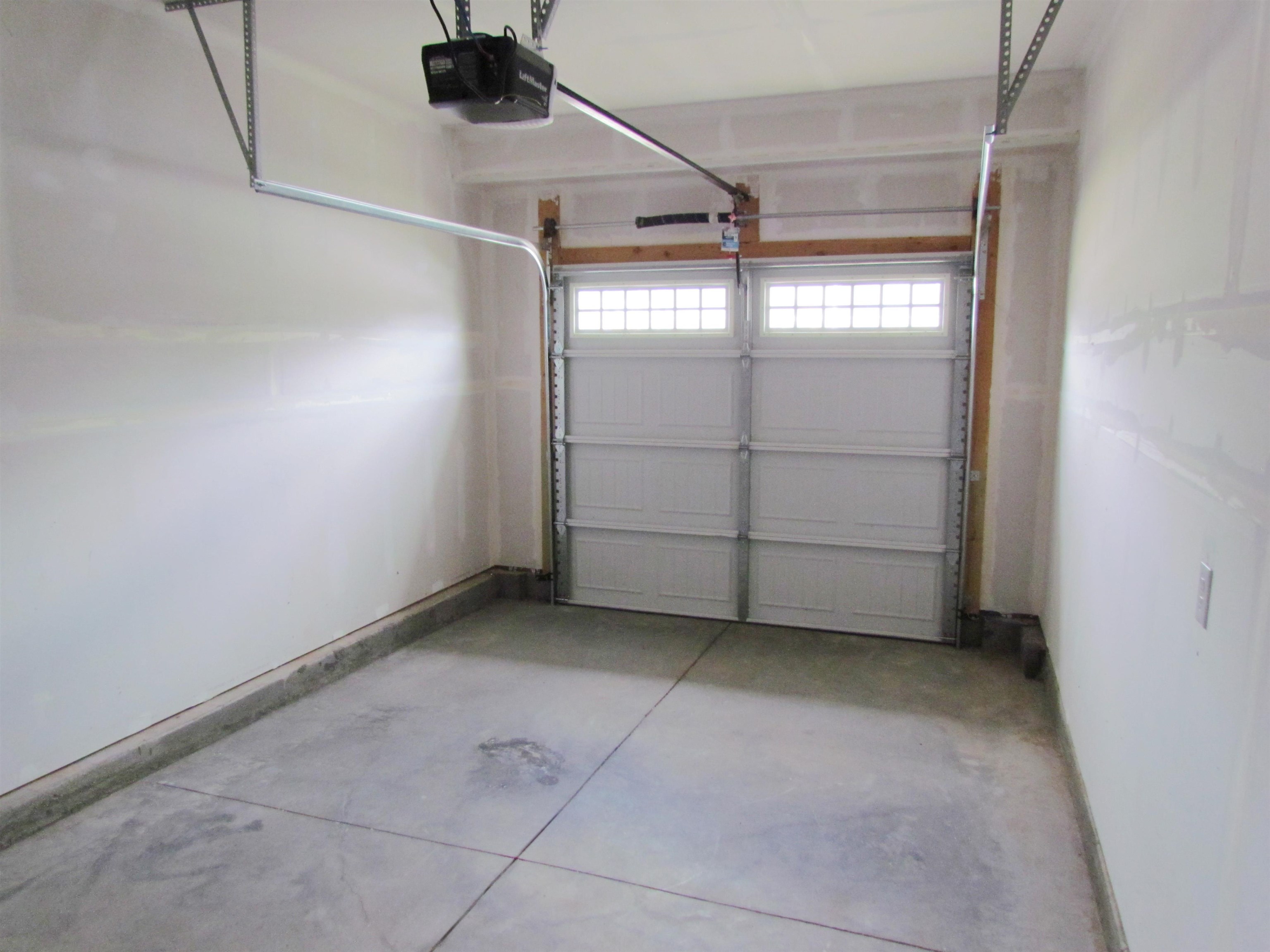 609 Preakness Run Property Photo 17