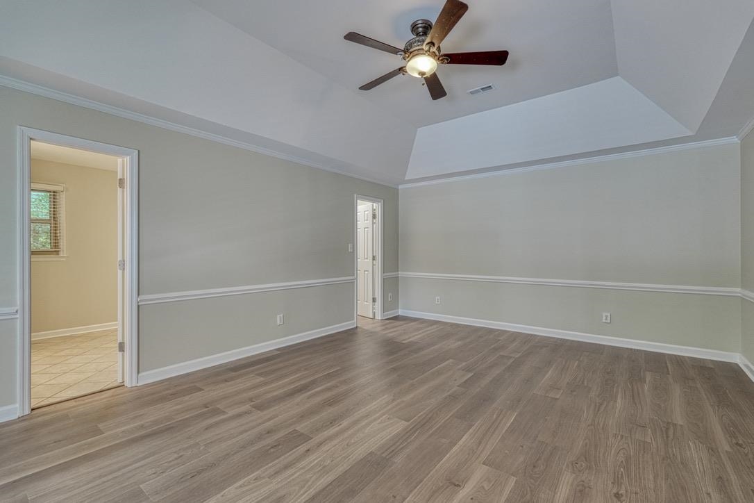 144 Hawk Creek Drive Property Photo 20