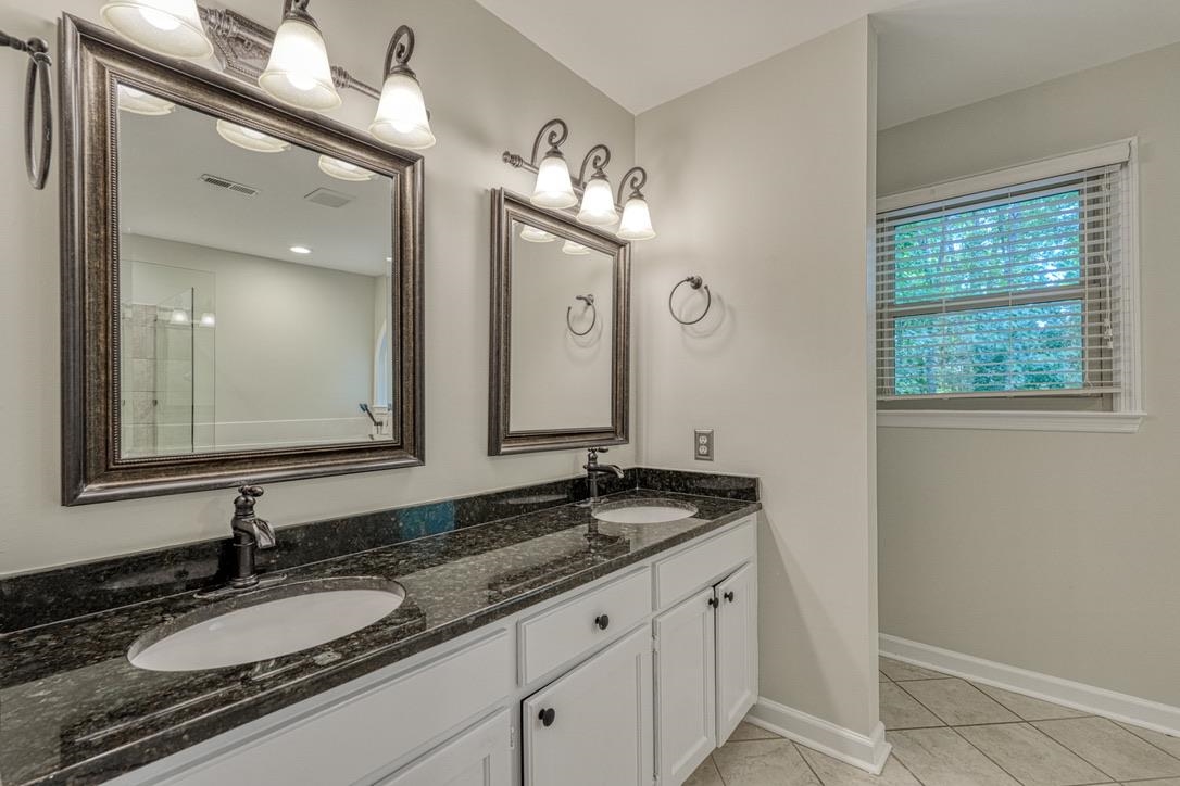 144 Hawk Creek Drive Property Photo 23
