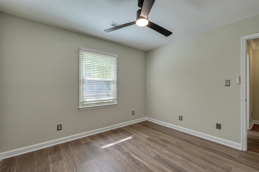 144 Hawk Creek Drive Property Photo 28