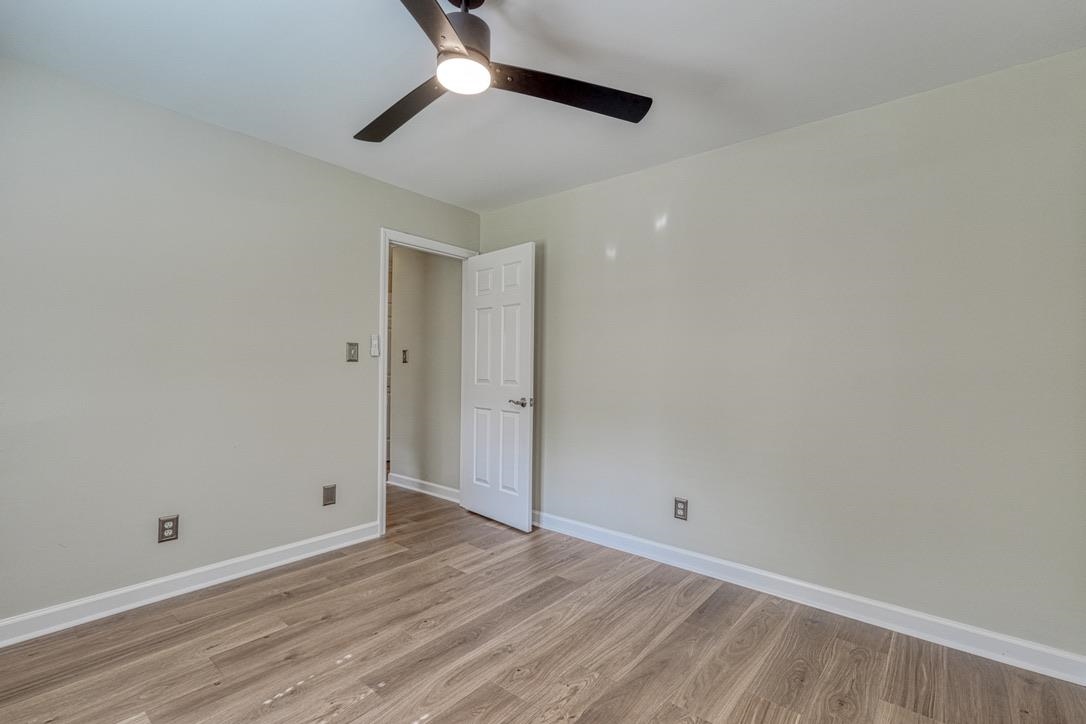 144 Hawk Creek Drive Property Photo 30