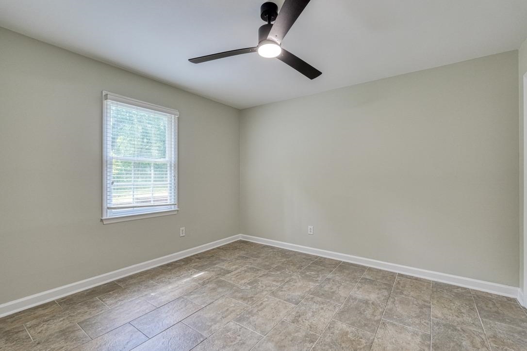 144 Hawk Creek Drive Property Photo 34