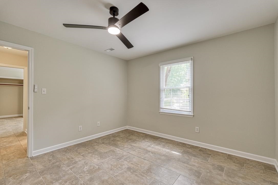 144 Hawk Creek Drive Property Photo 35