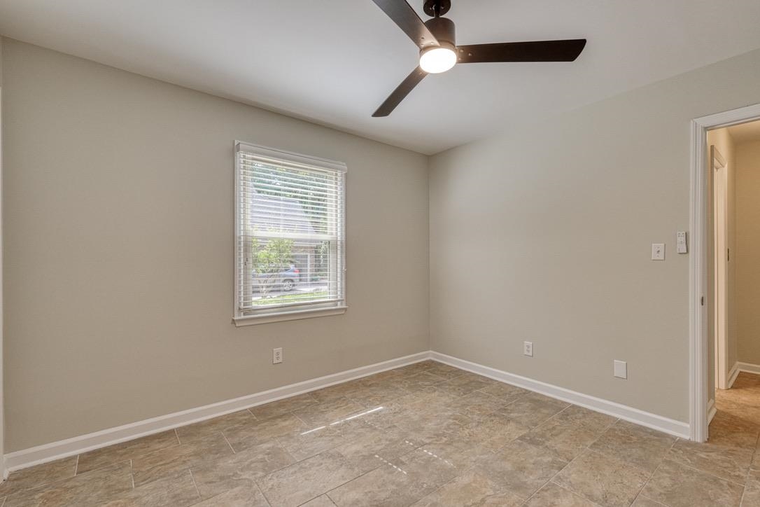 144 Hawk Creek Drive Property Photo 39