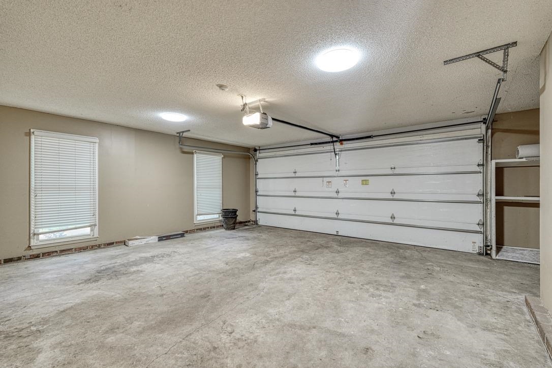 144 Hawk Creek Drive Property Photo 40
