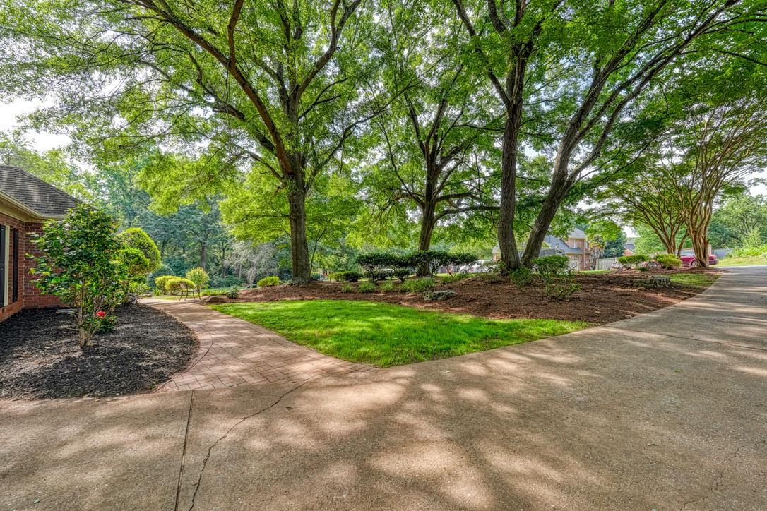 144 Hawk Creek Drive Property Photo 45