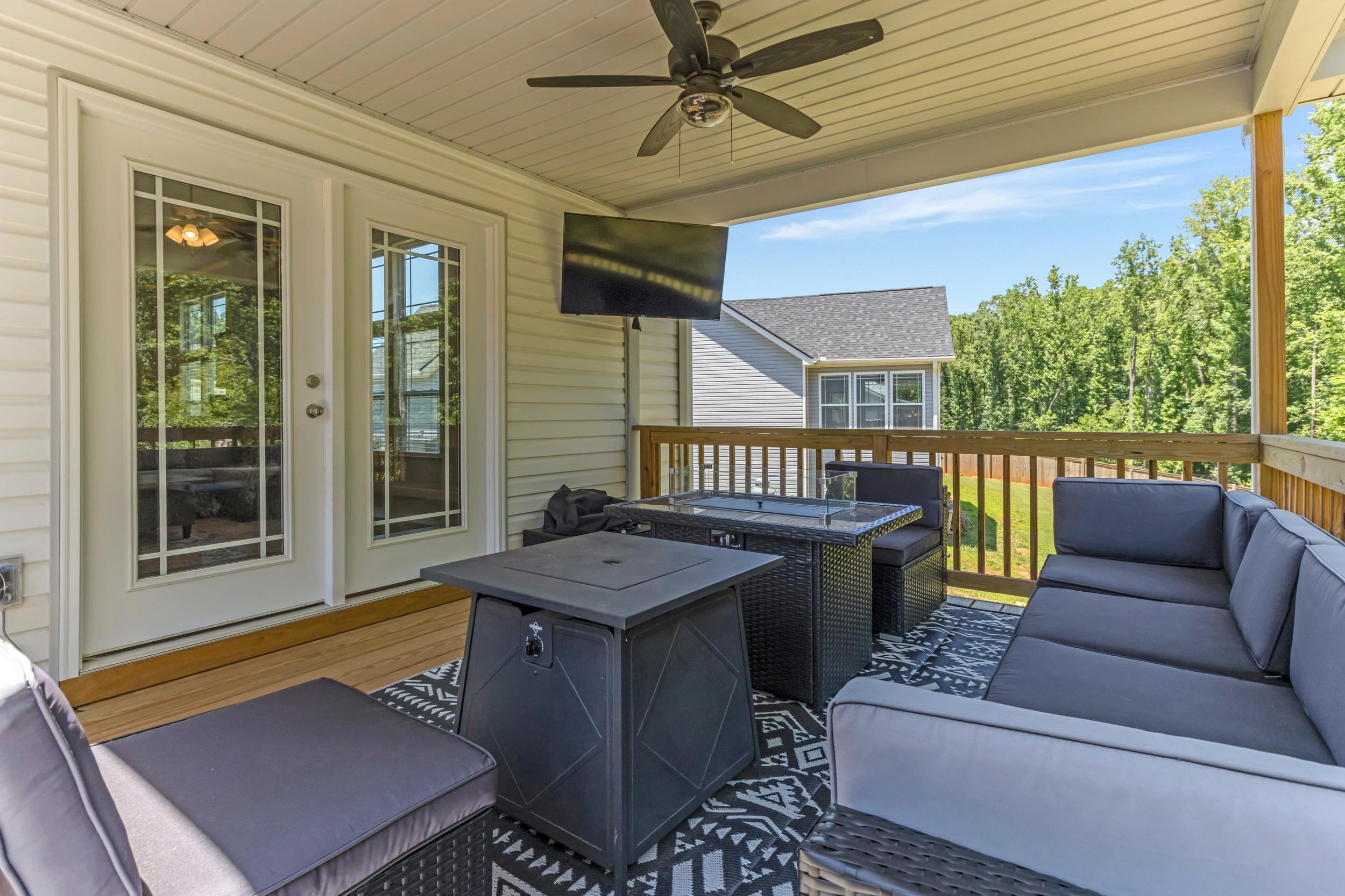 150 Double Creek Drive Property Photo 35