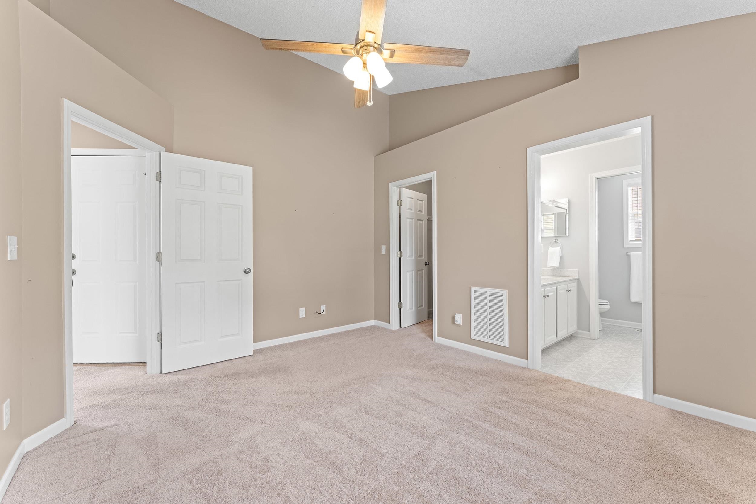 1111 Dunwoody Drive Property Photo 19
