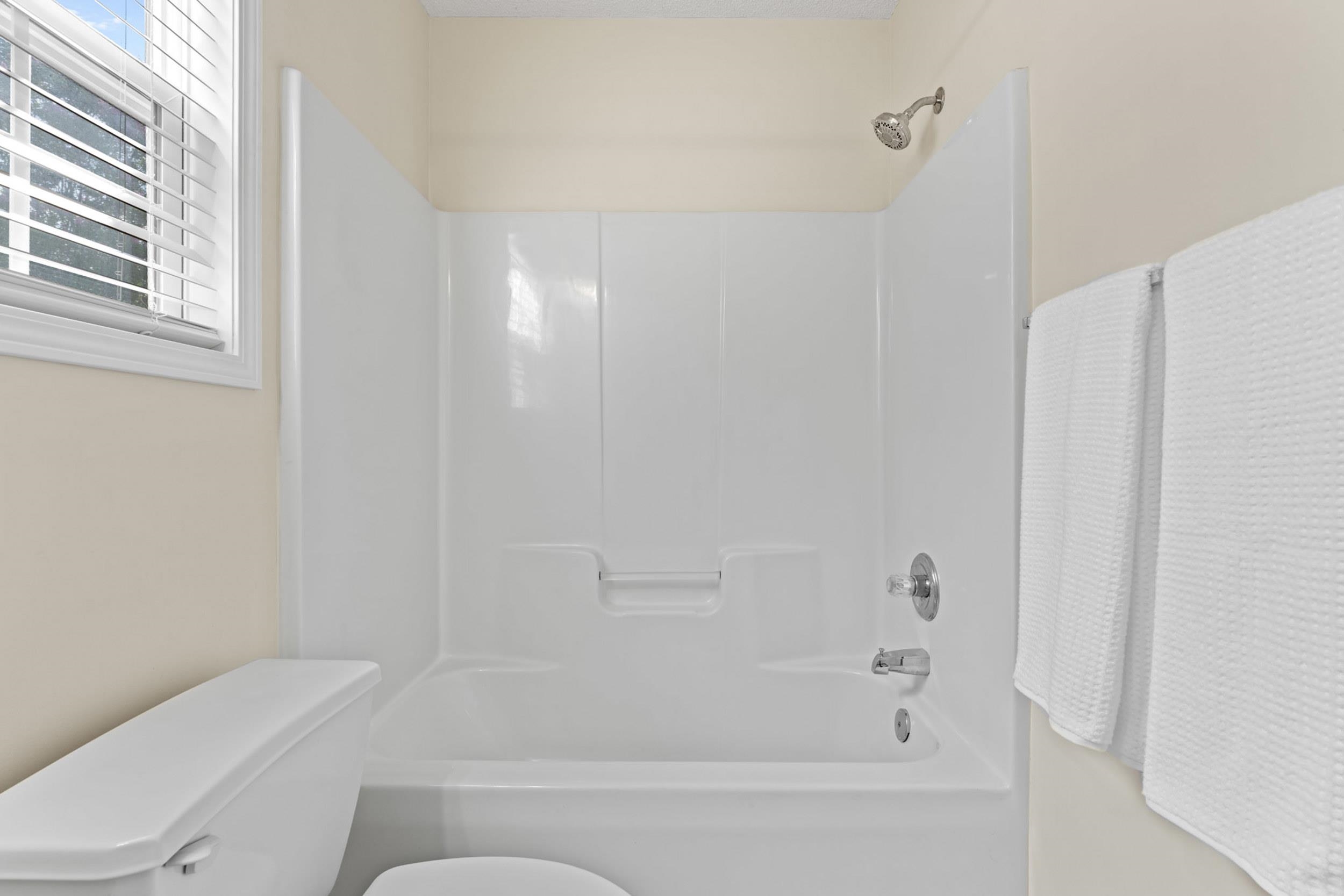 1111 Dunwoody Drive Property Photo 26