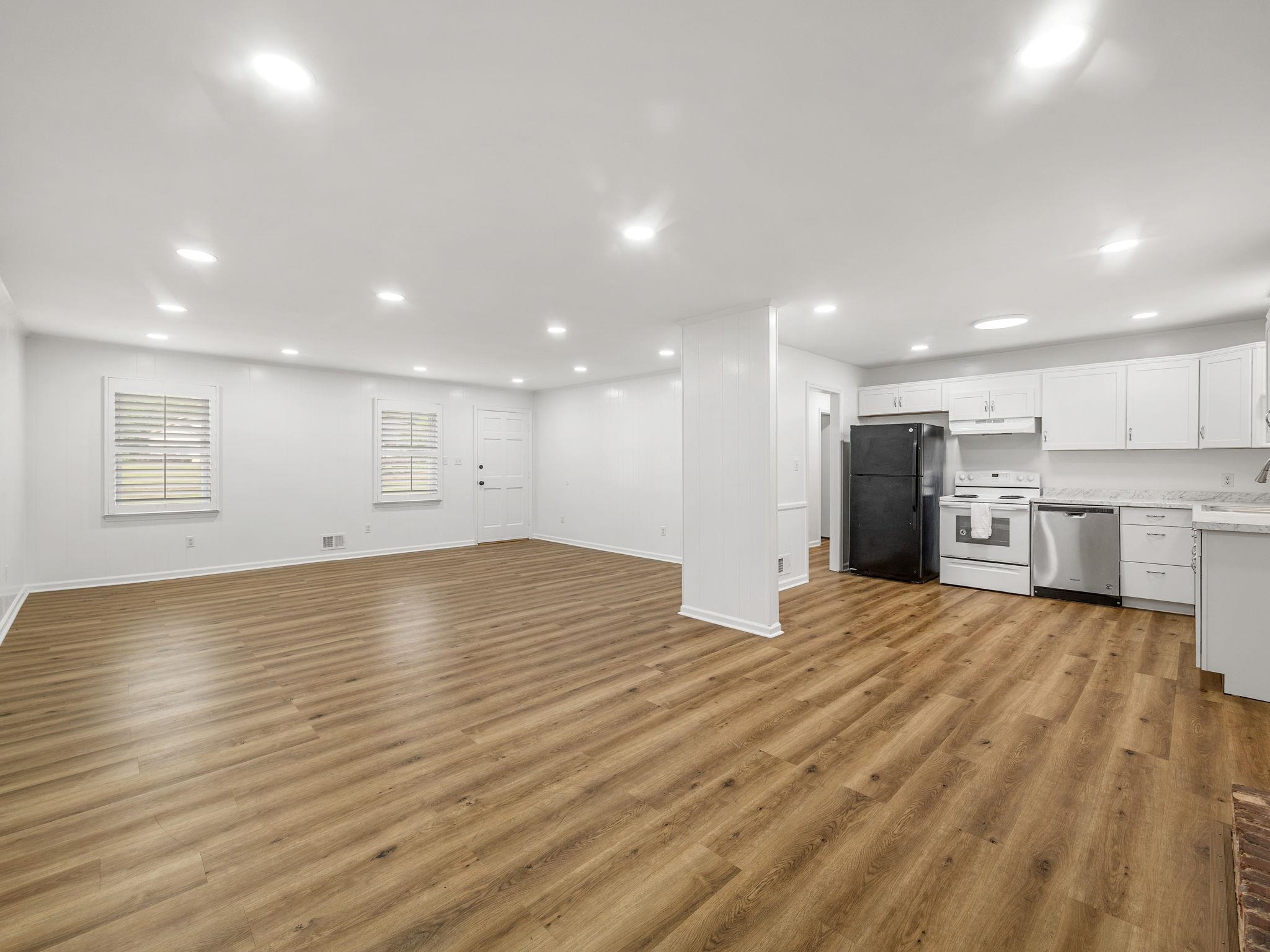 175 Foster St Property Photo 11