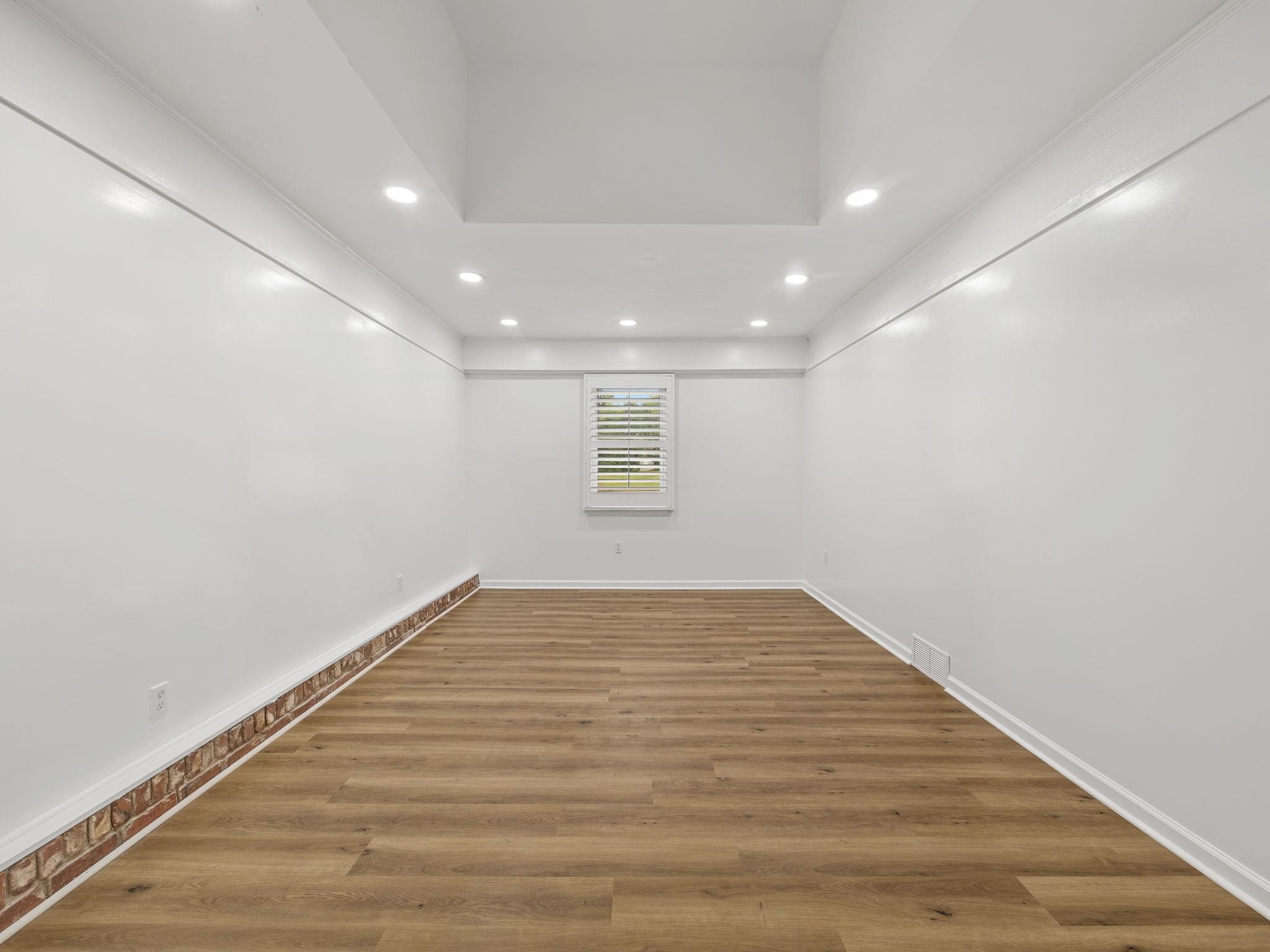 175 Foster St Property Photo 18