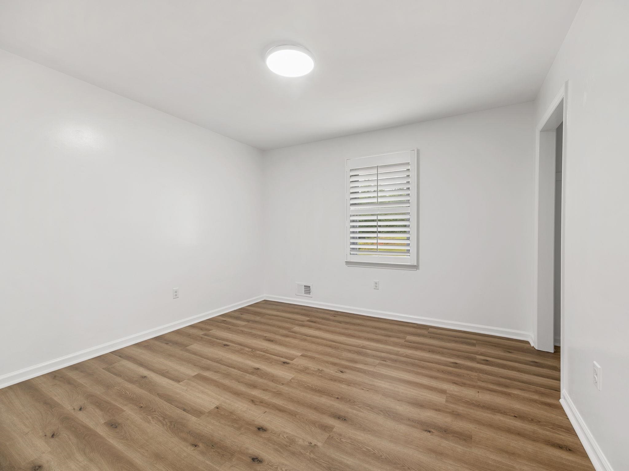 175 Foster St Property Photo 28