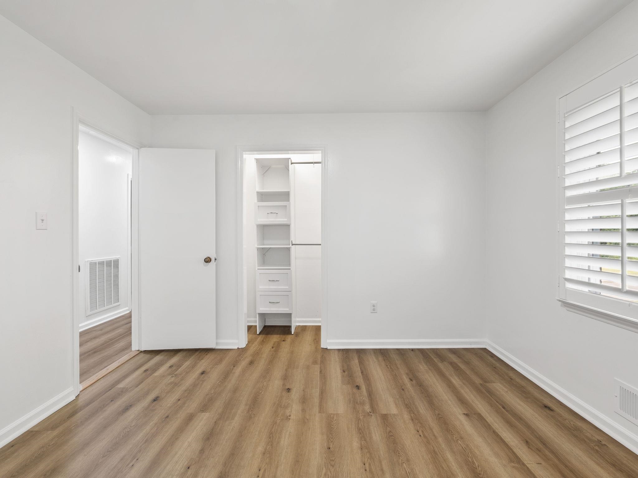 175 Foster St Property Photo 34