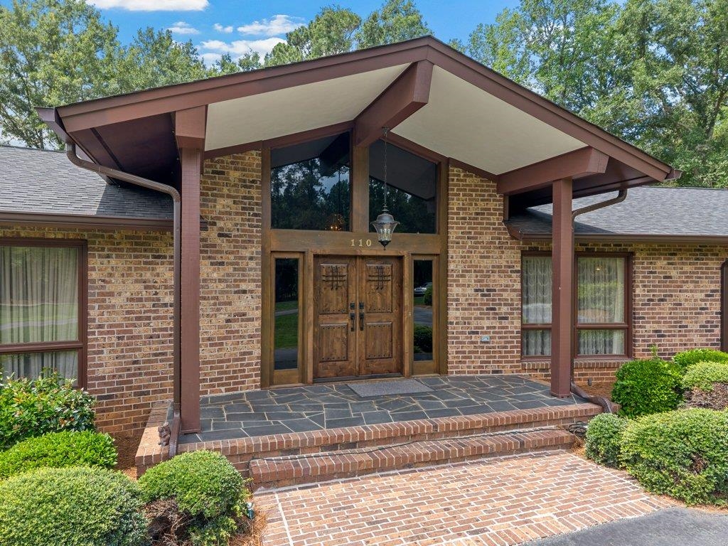 110 Racetrack Road Property Photo 3