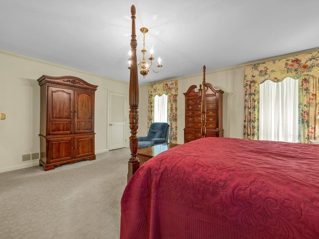 110 Racetrack Road Property Photo 22