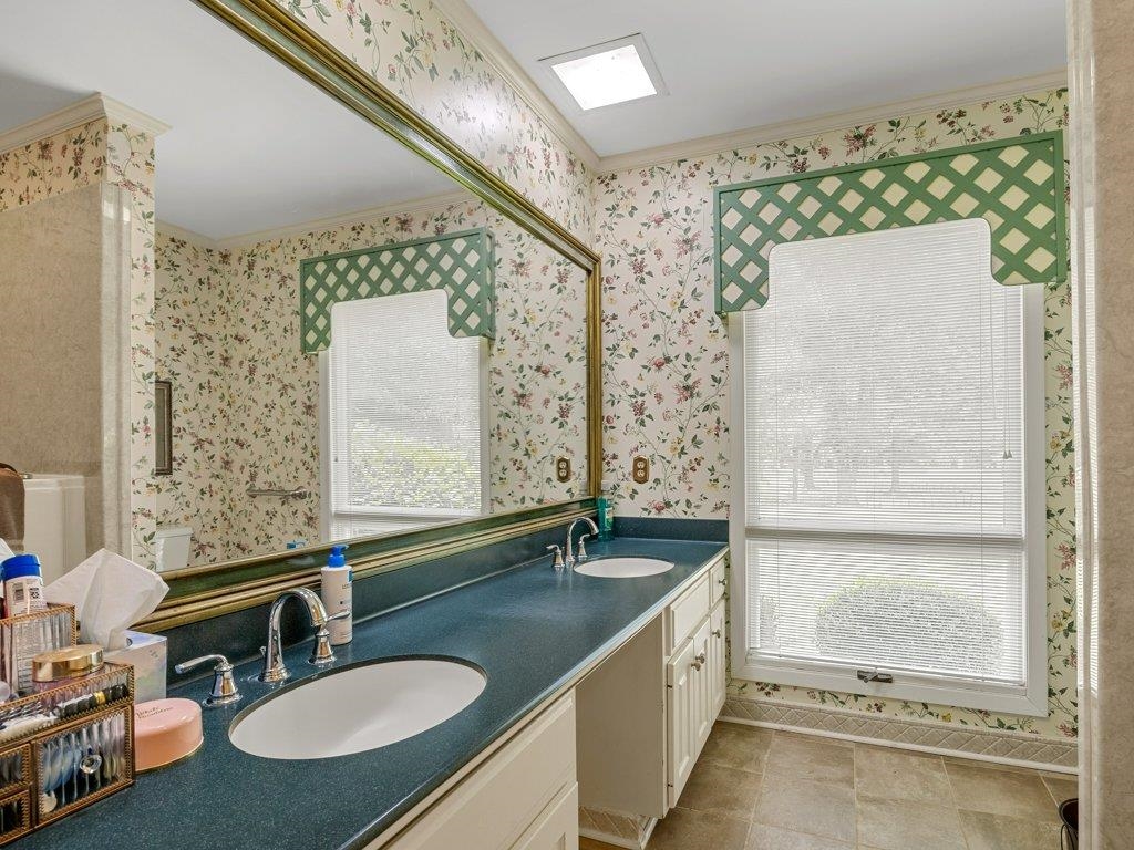 110 Racetrack Road Property Photo 25