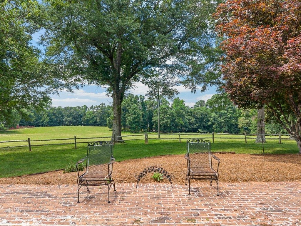 110 Racetrack Road Property Photo 34