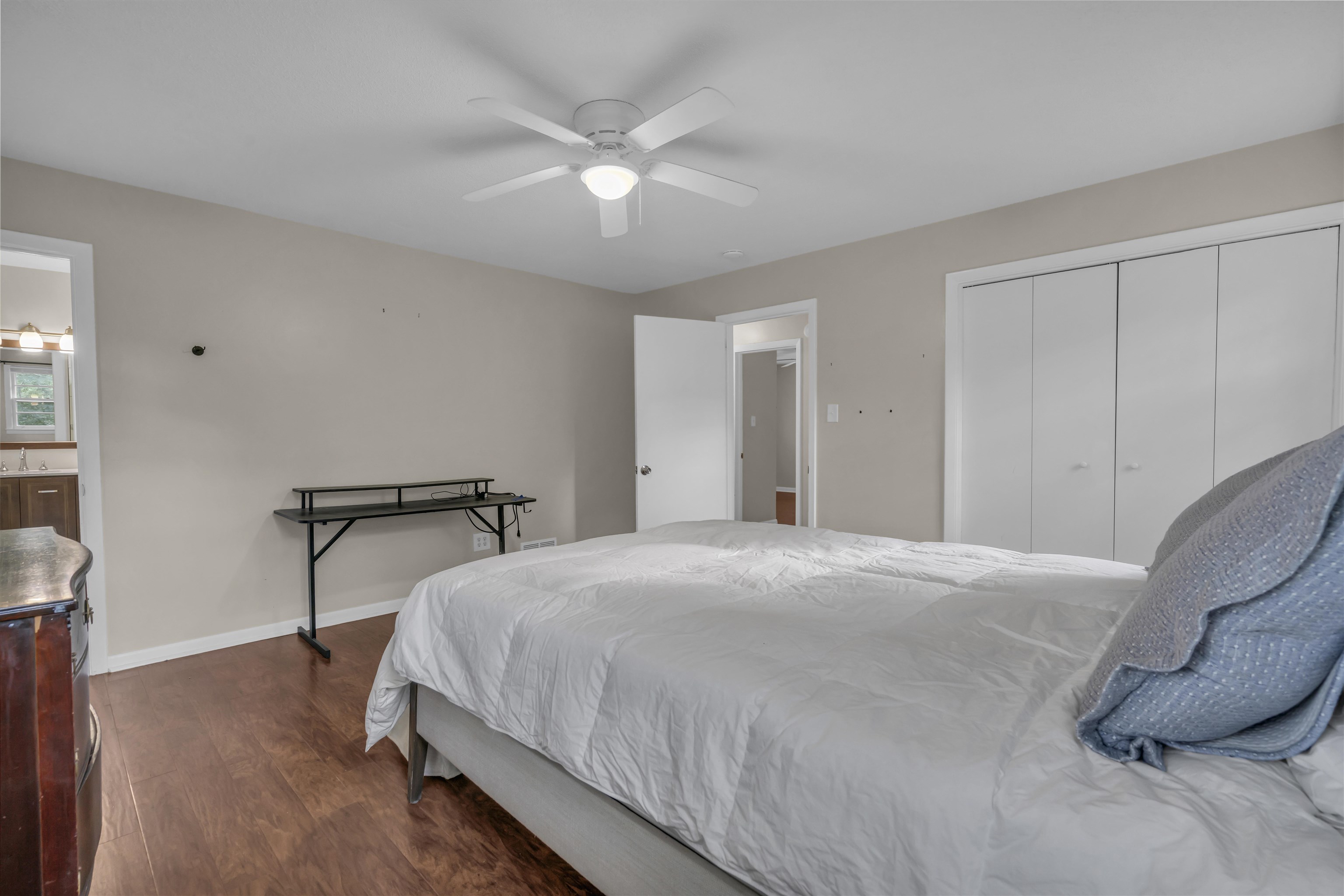 1070 Hopkins Street Property Photo 12