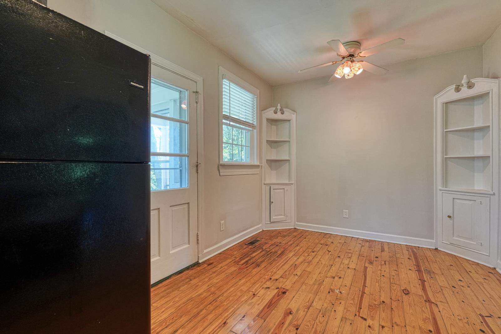 171 E Victoria Road Property Photo 11