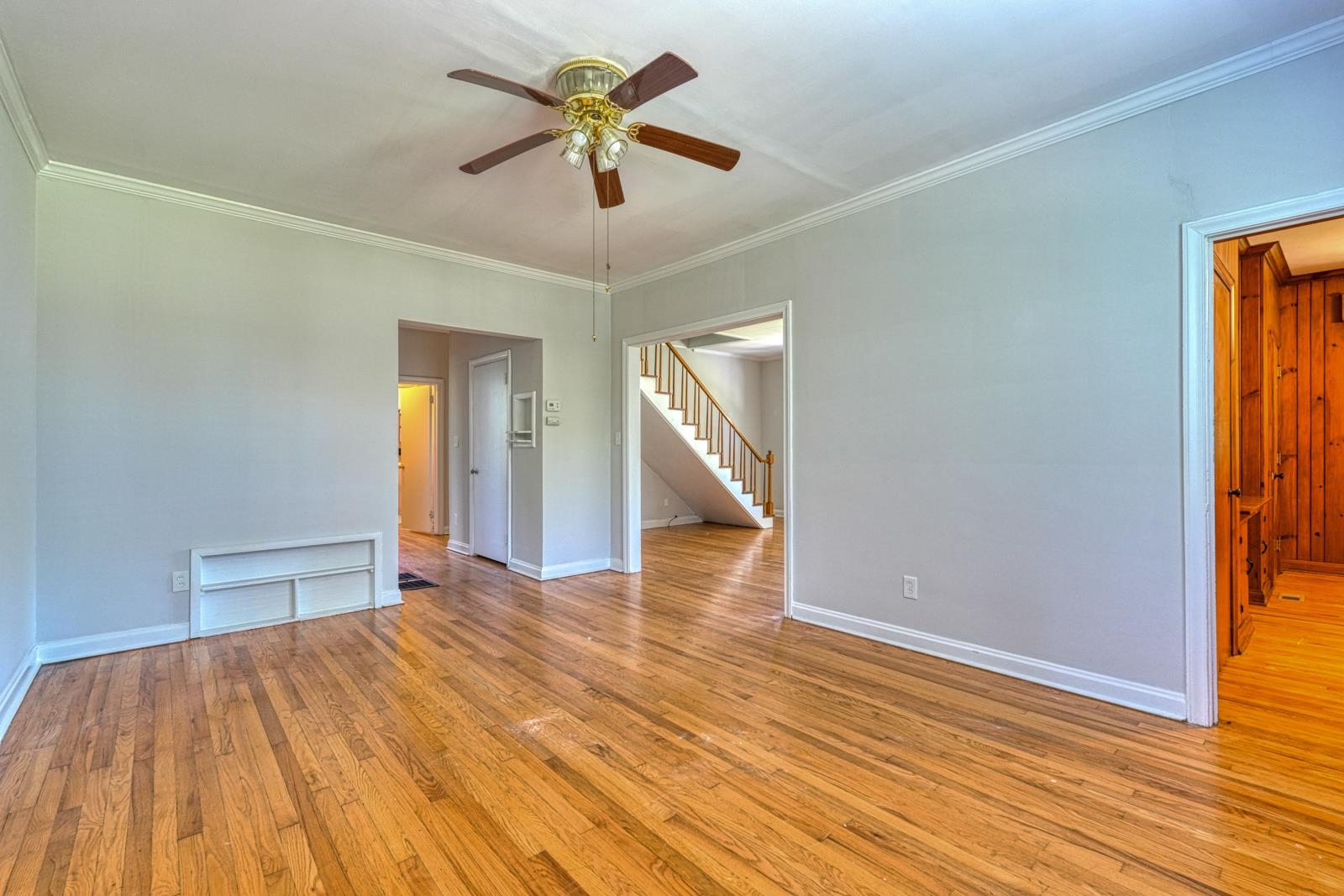 171 E Victoria Road Property Photo 14